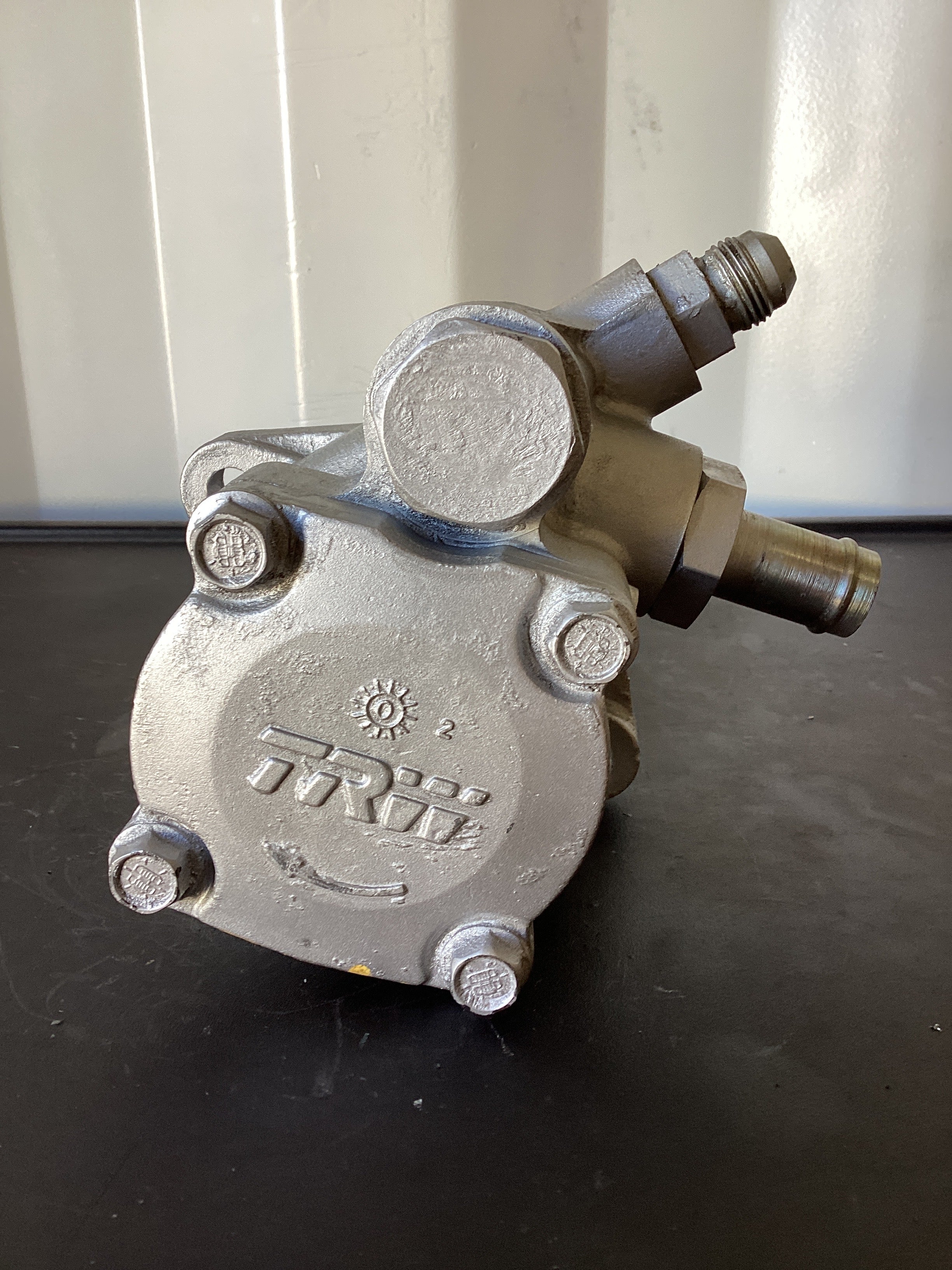 USED | POWER STEERING PUMP LHS | SKU544
