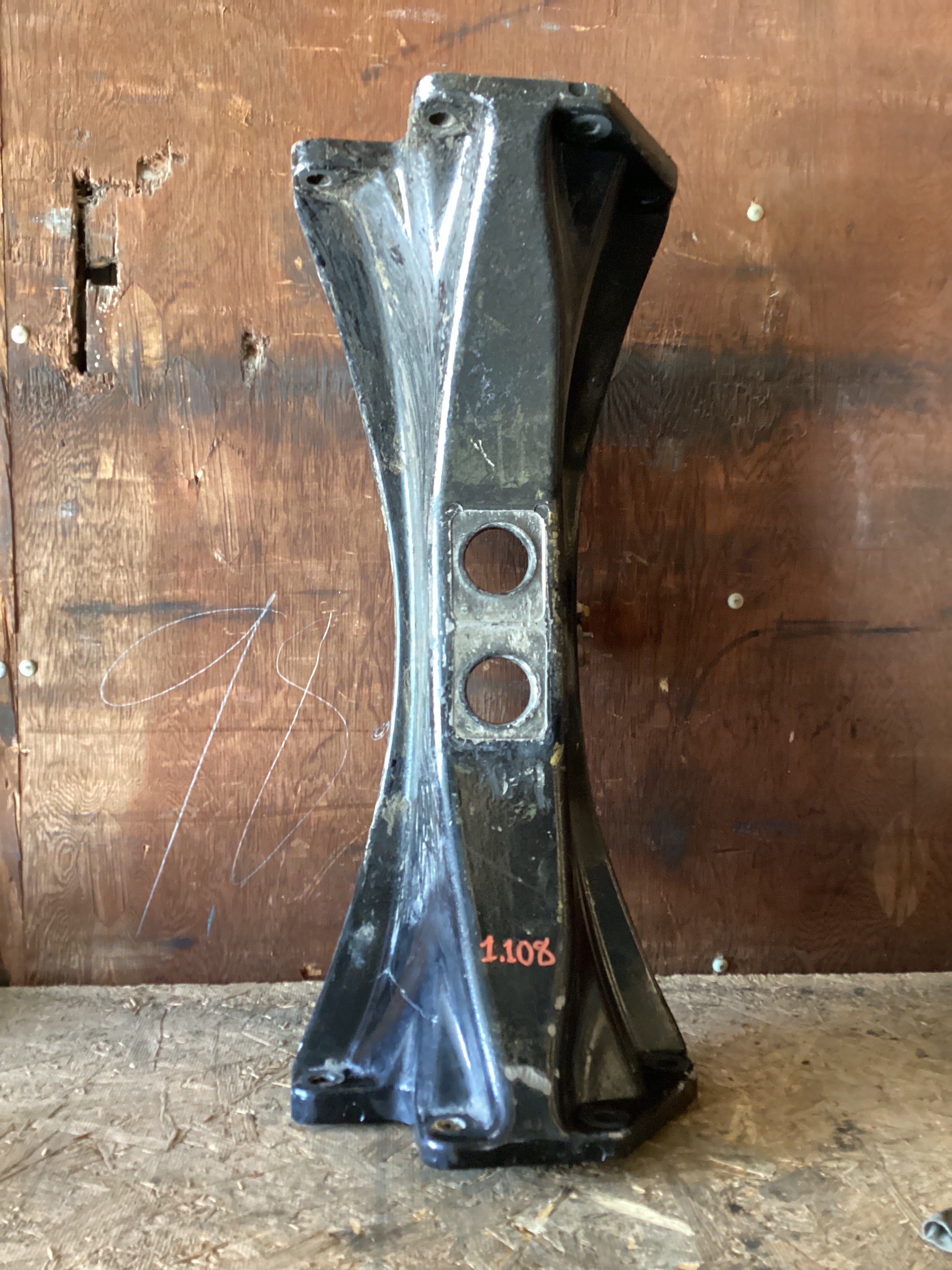 USED | FRAME CROSSMEMBER PETERBILT | SKU1,108
