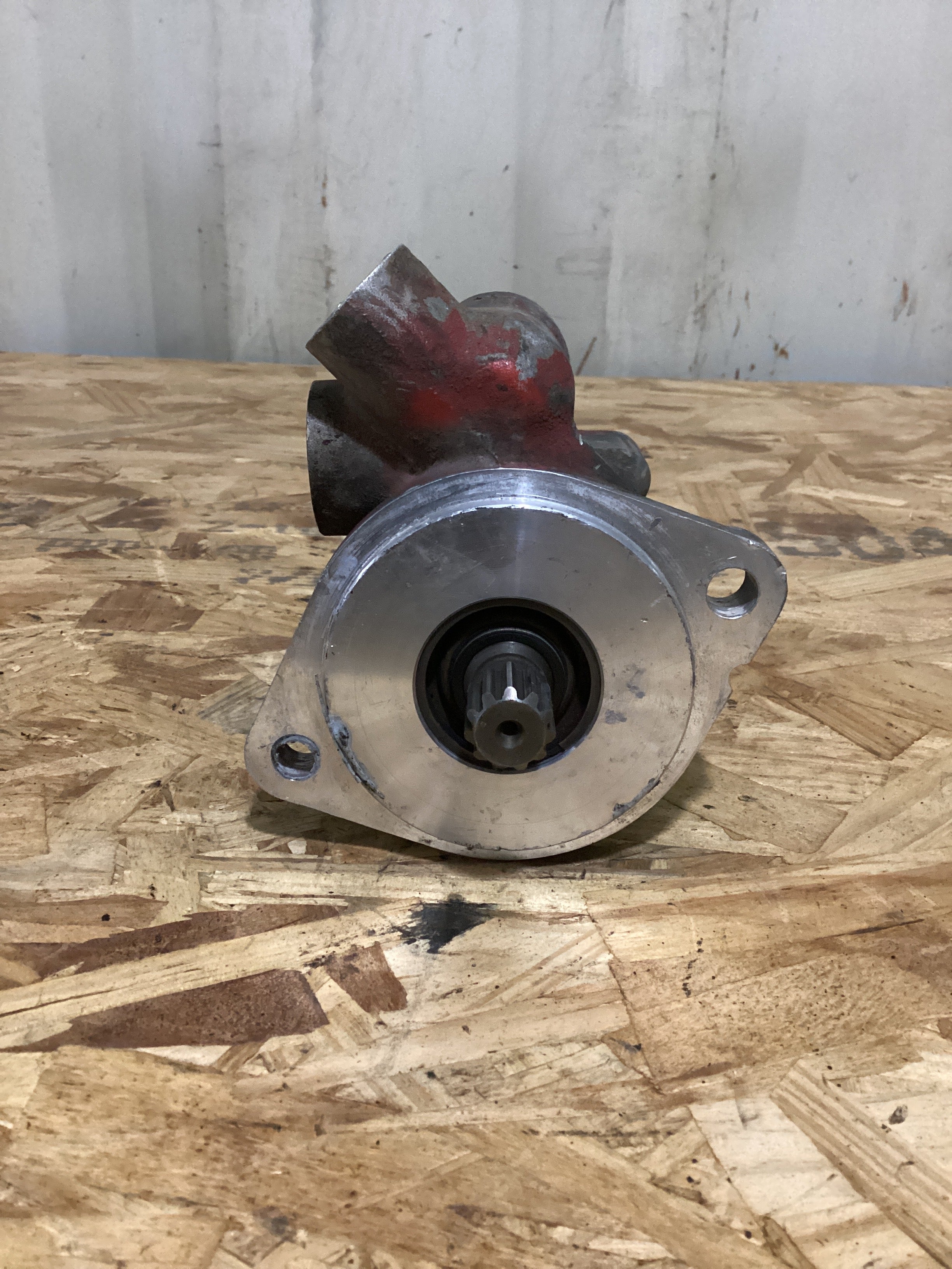USED | POWER STEERING PUMP RHS | SKU703