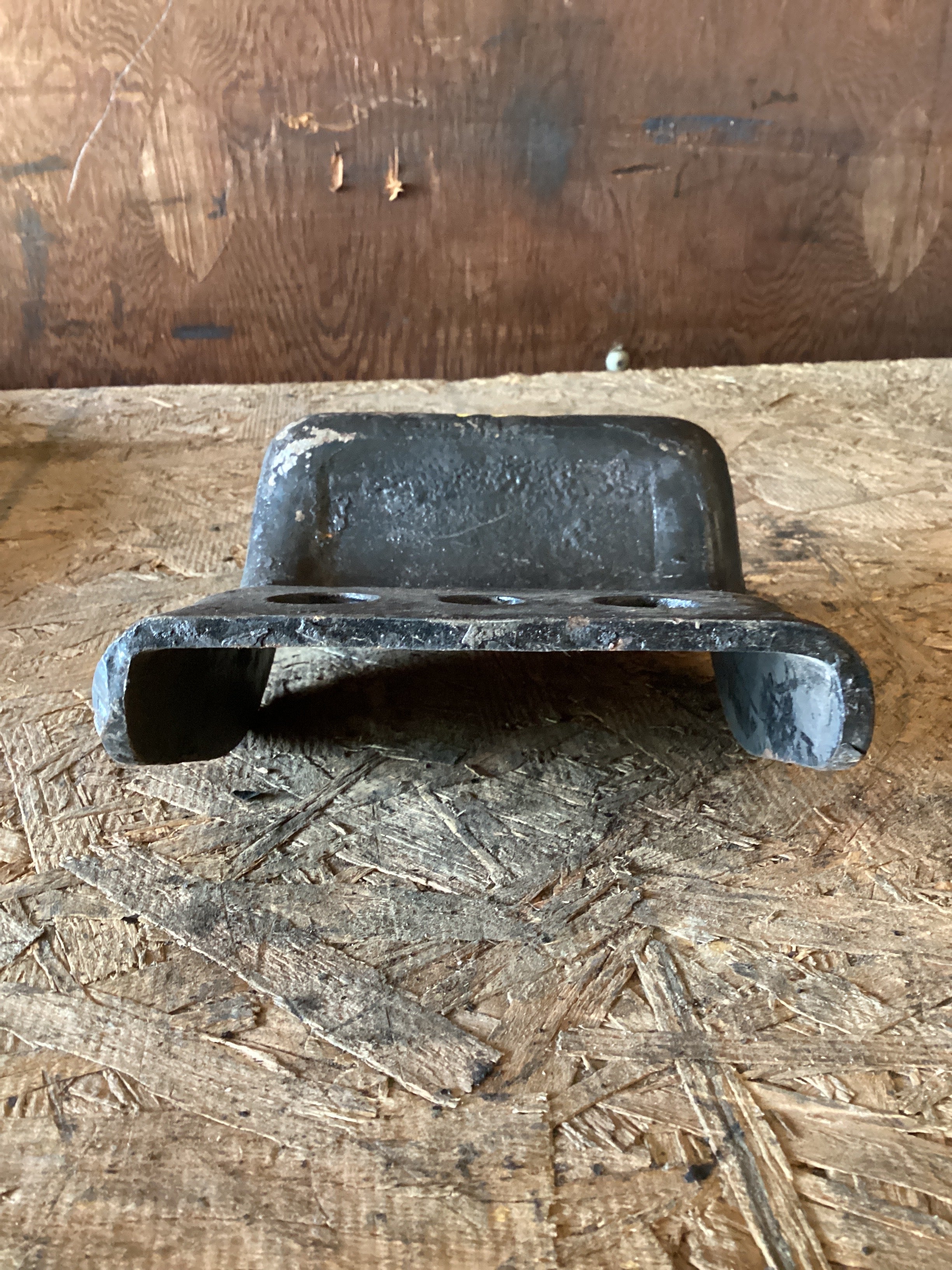 USED | FRAME CAP BRACKET KENWORTH | SKU961