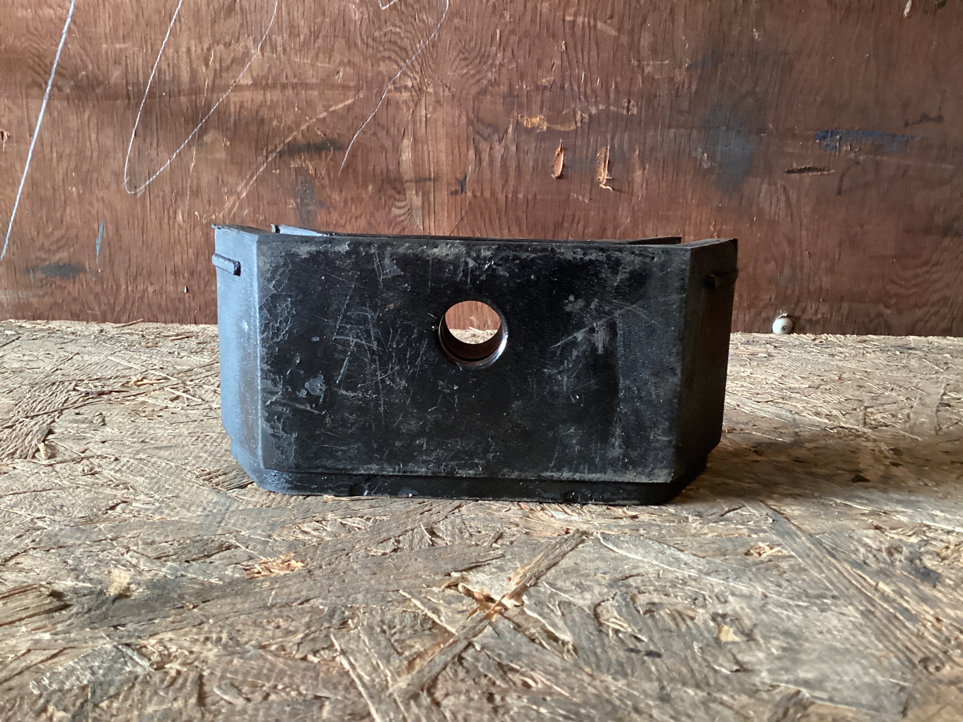 USED | REAR LOWER MOTOR MOUNT | SKU1,081