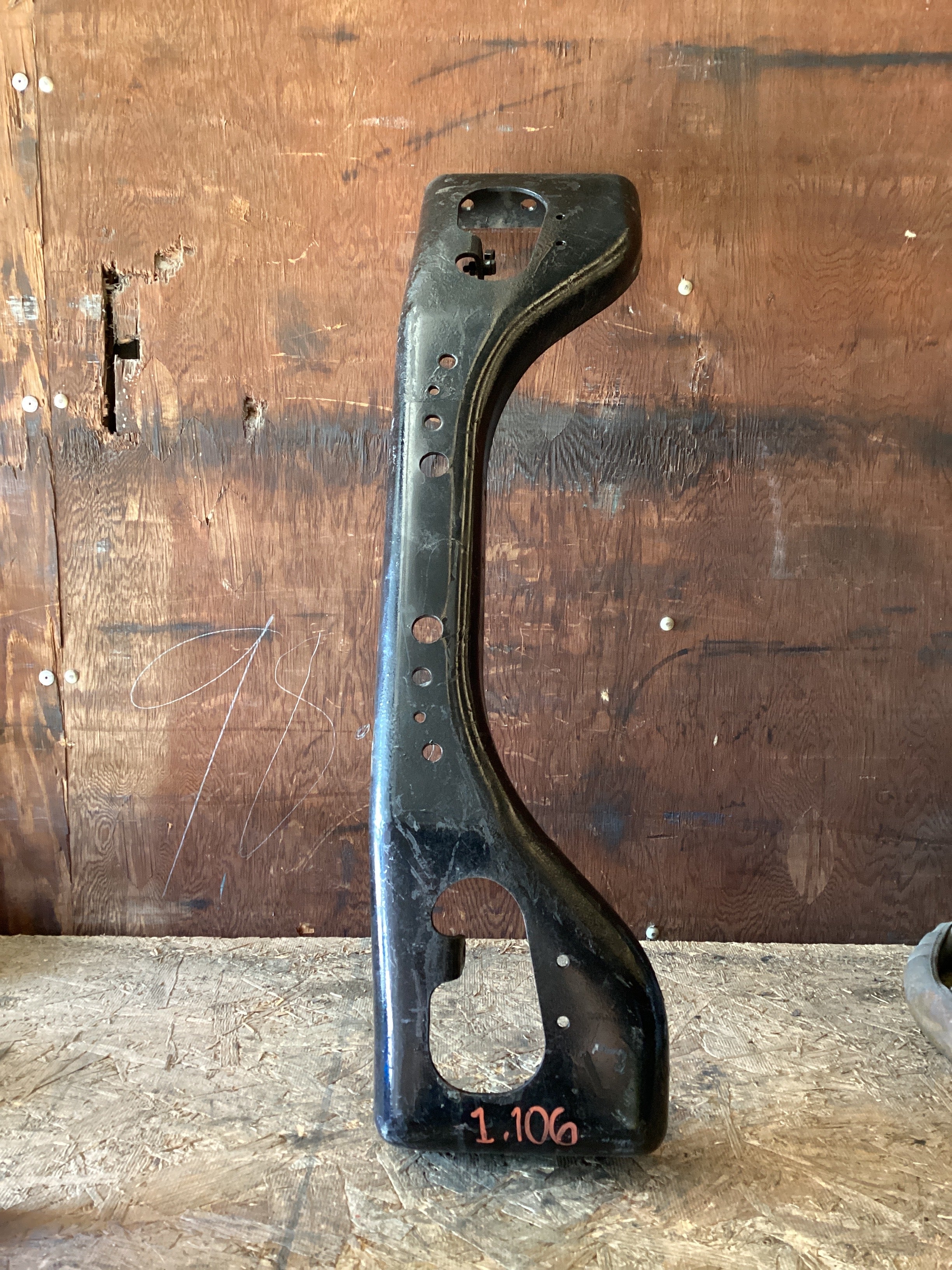 USED | FRONT FRAME CROSS MEMBER FREIGHTLINER | SKU1,106