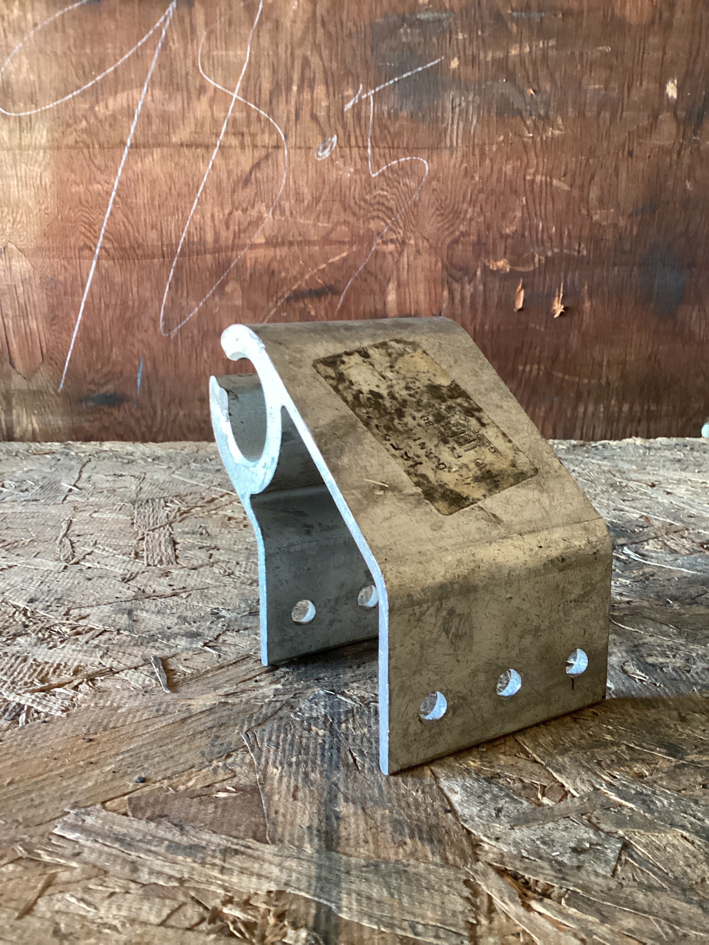 USED | HOOD GUIDE BRACKET KENWORTH | SKU1,027