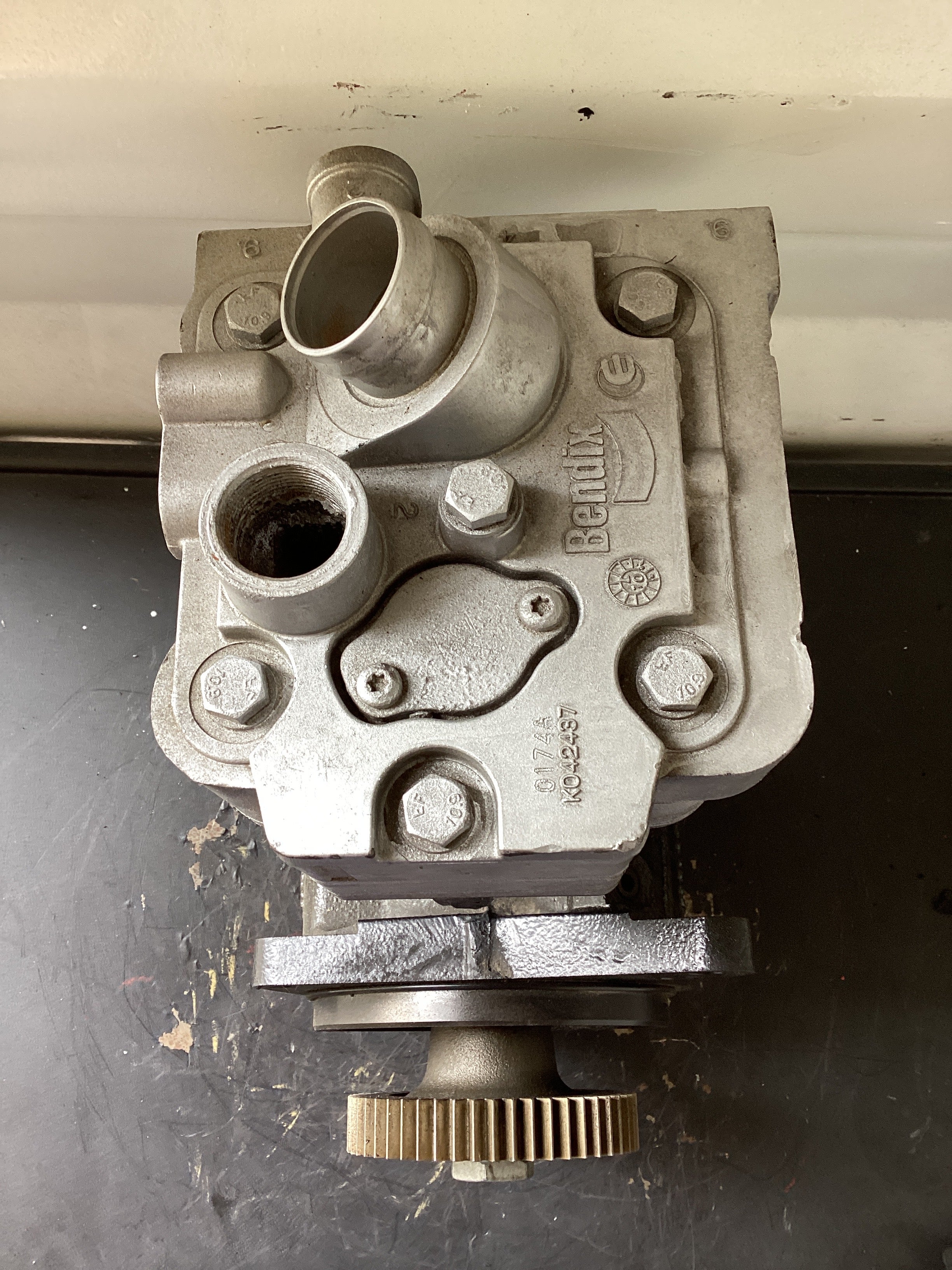 USED | AIR COMPRESSOR DETROIT DD13-DD15 | SKU479