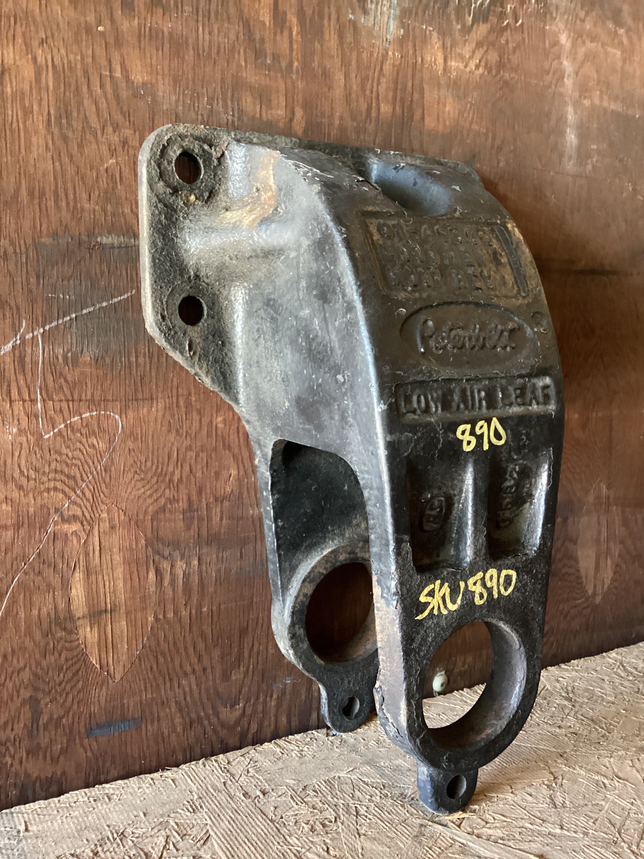 USED | REAR SUSPENSION SPRING HANGER PETERBILT | SKU890