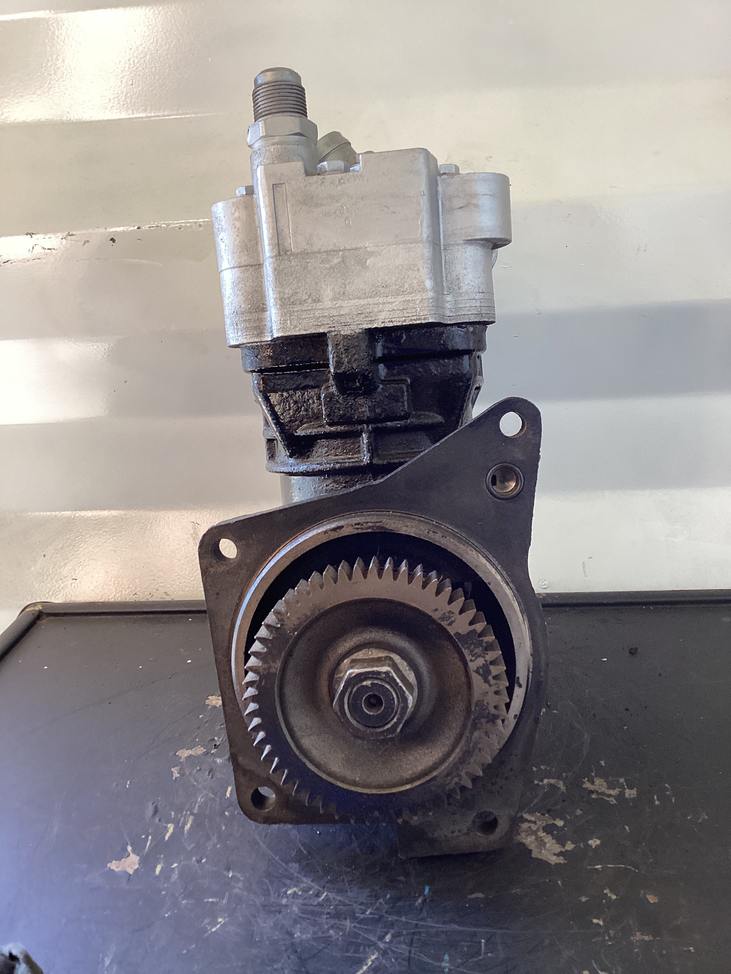 USED | AIR COMPRESSOR DETROIT DD13-DD15 | SKU477