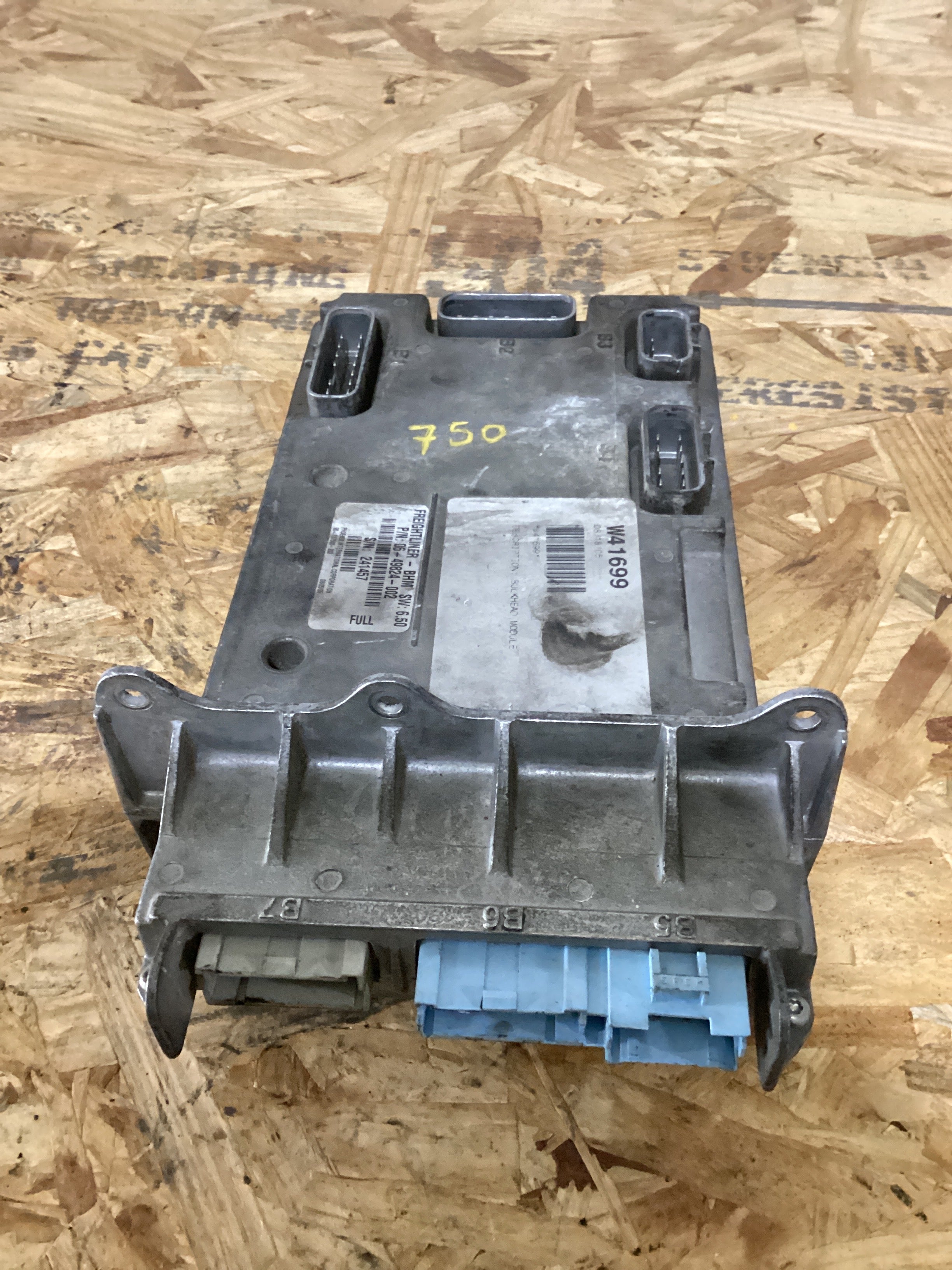 USED | CAB ECM CONTROL MODULE FREIGHTLINER M2 | SKU750