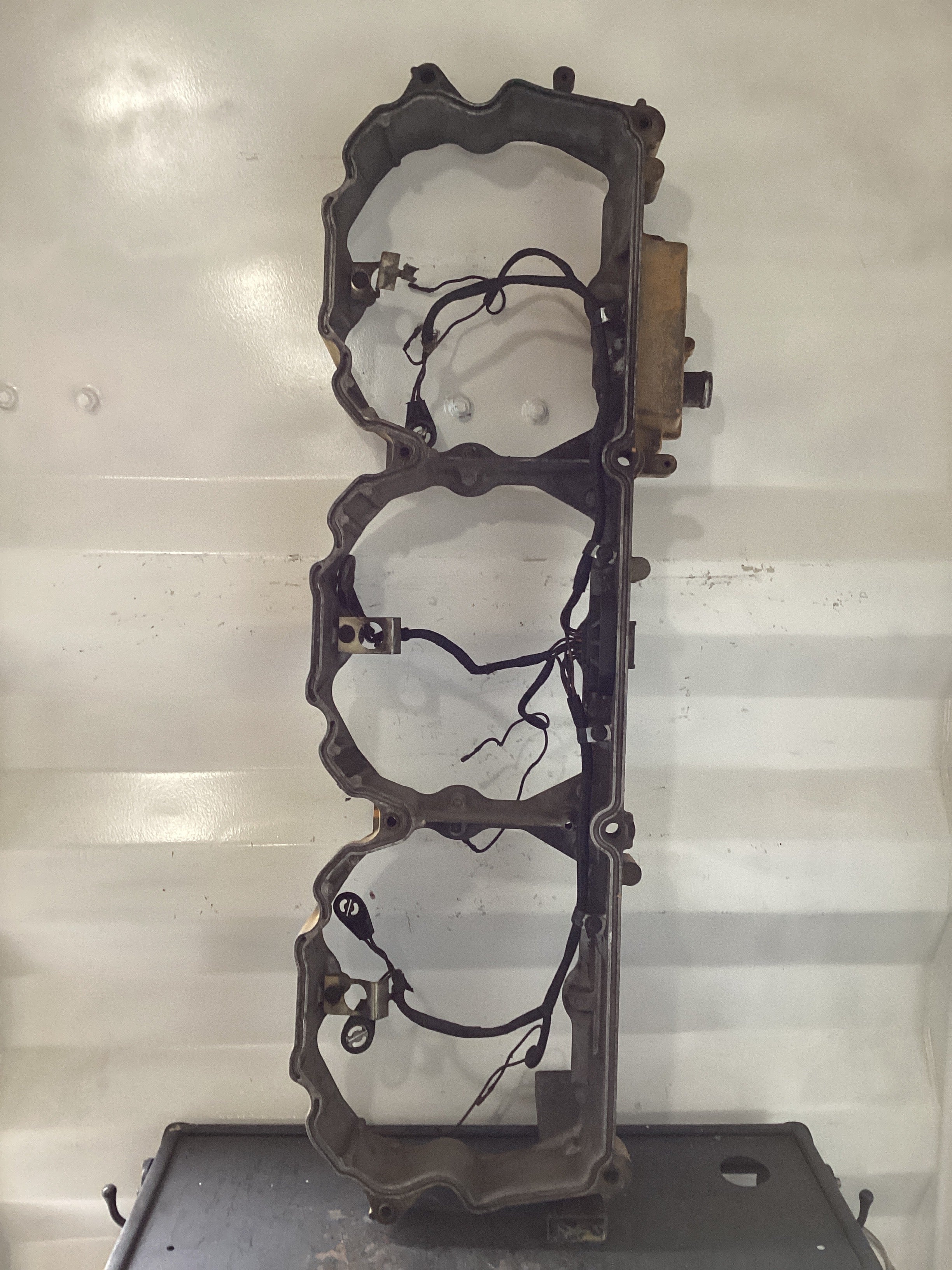 USED | ENGINE ROCKER COVER CAT C12 | SKU33