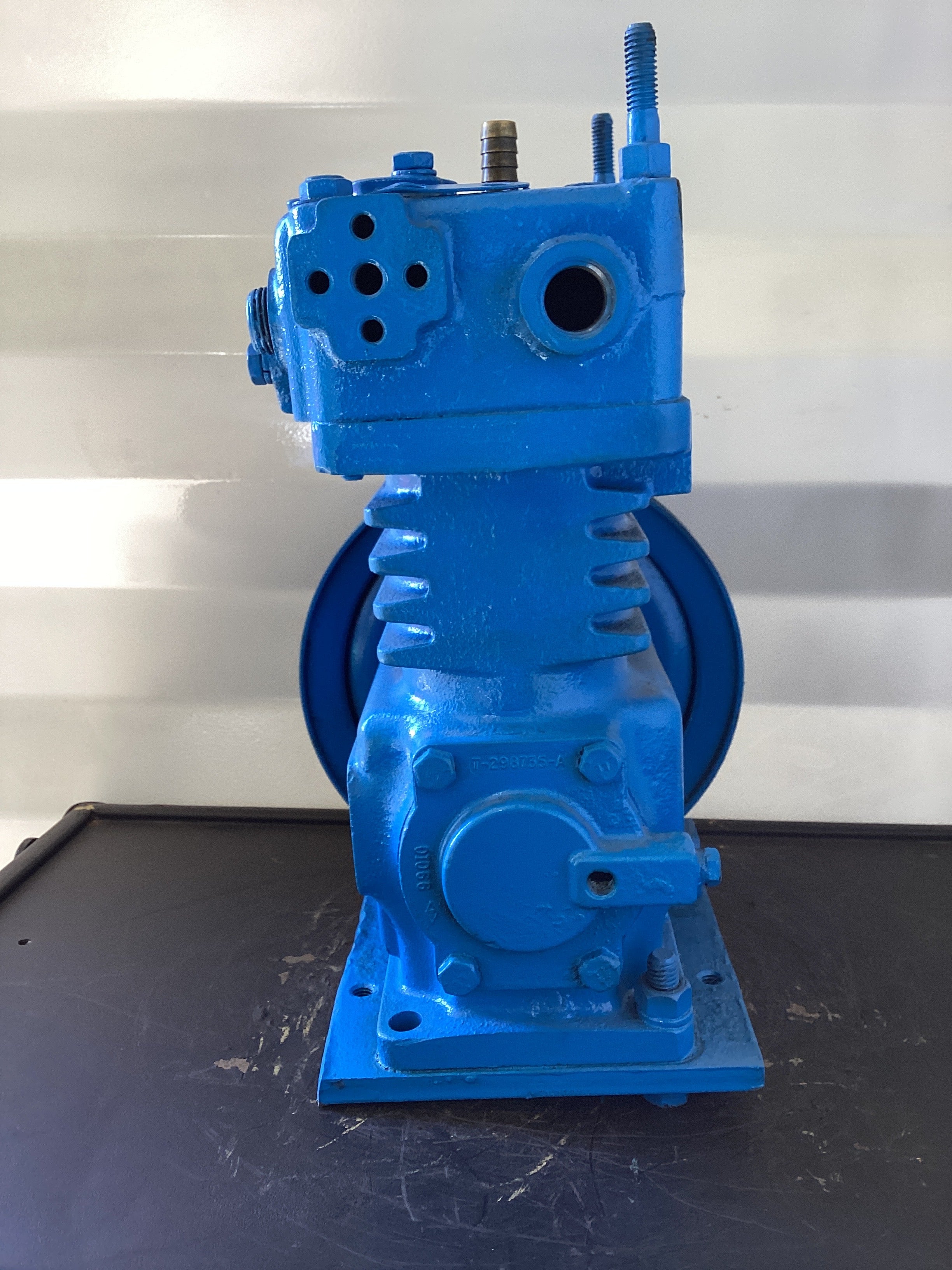 USED | AIR COMPRESSOR MAXXFORCE 7 | SKU461