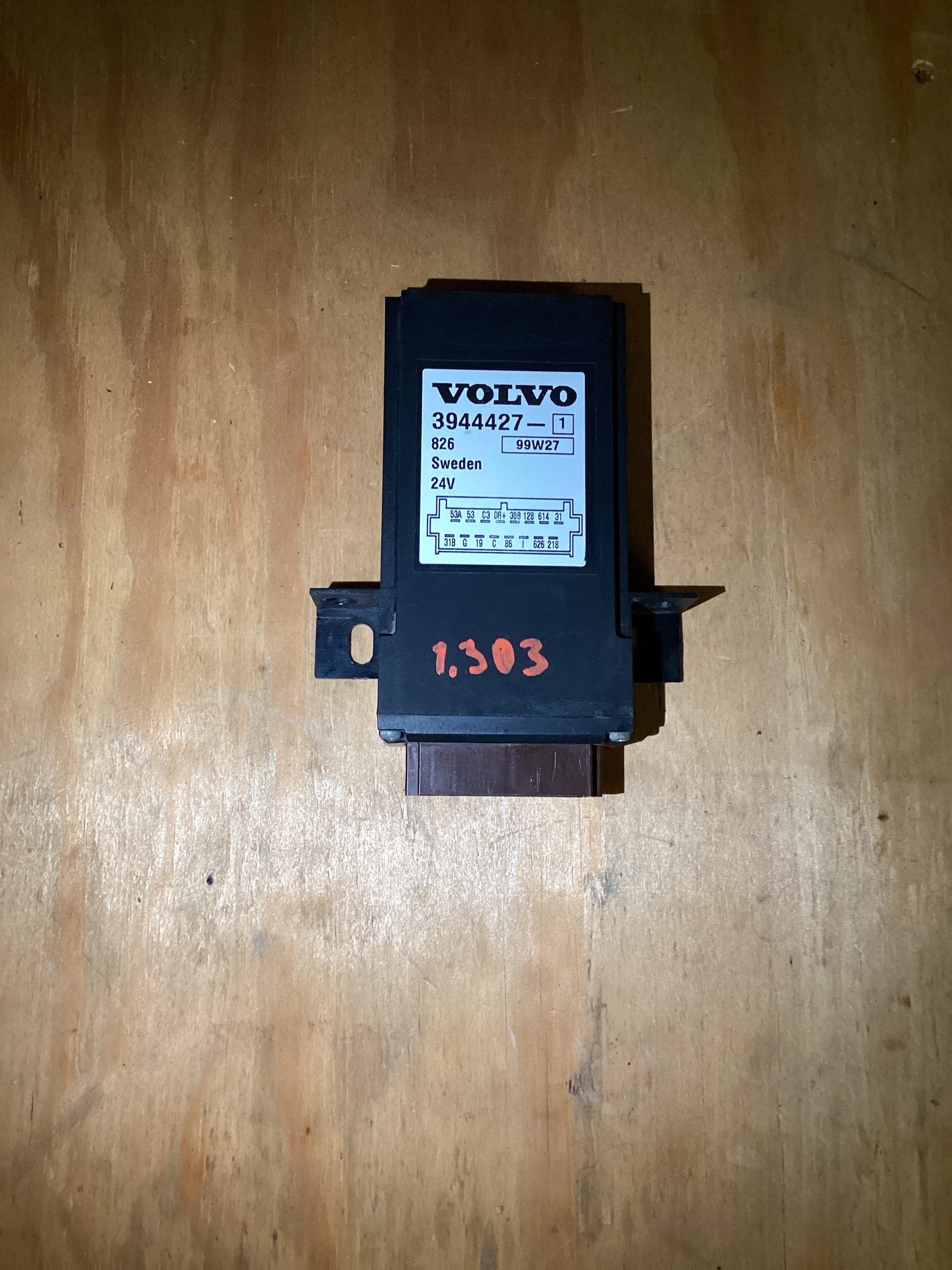 USED | WIPER CONTROL MODULE VOLVO | SKU1,303