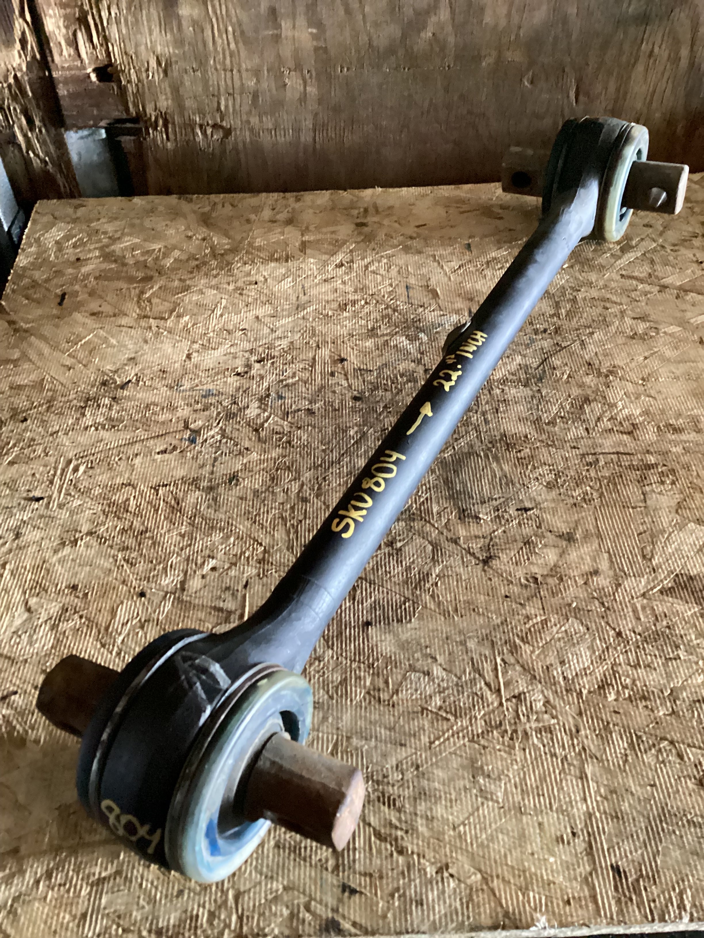 USED | REAR SUSPENSION TORQUE ROD BAR 22 INCH VOLVO | SKU804