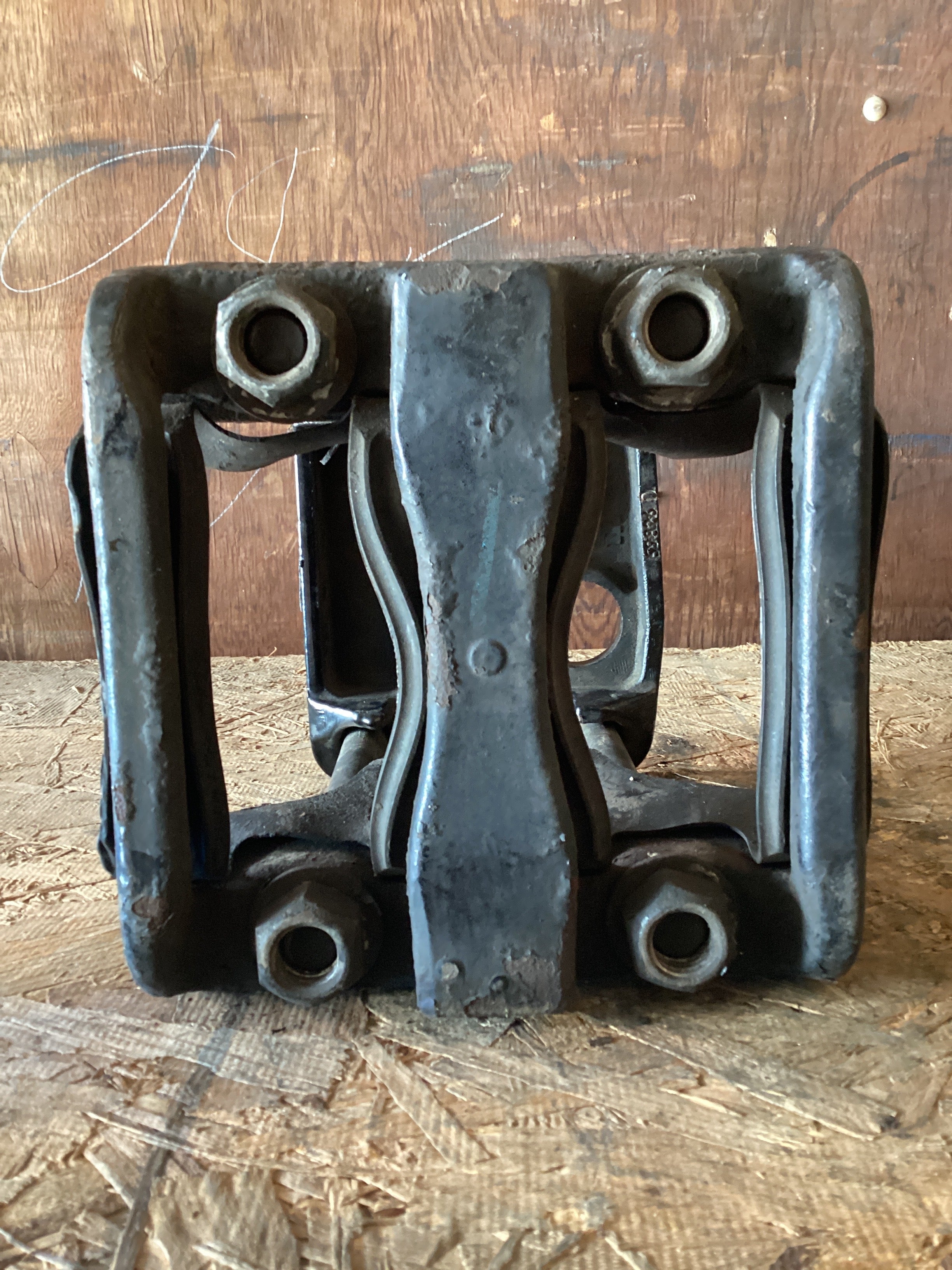 USED | REAR SUSPENSION BRACKET ASSY FREIGHTLINER | SKU982