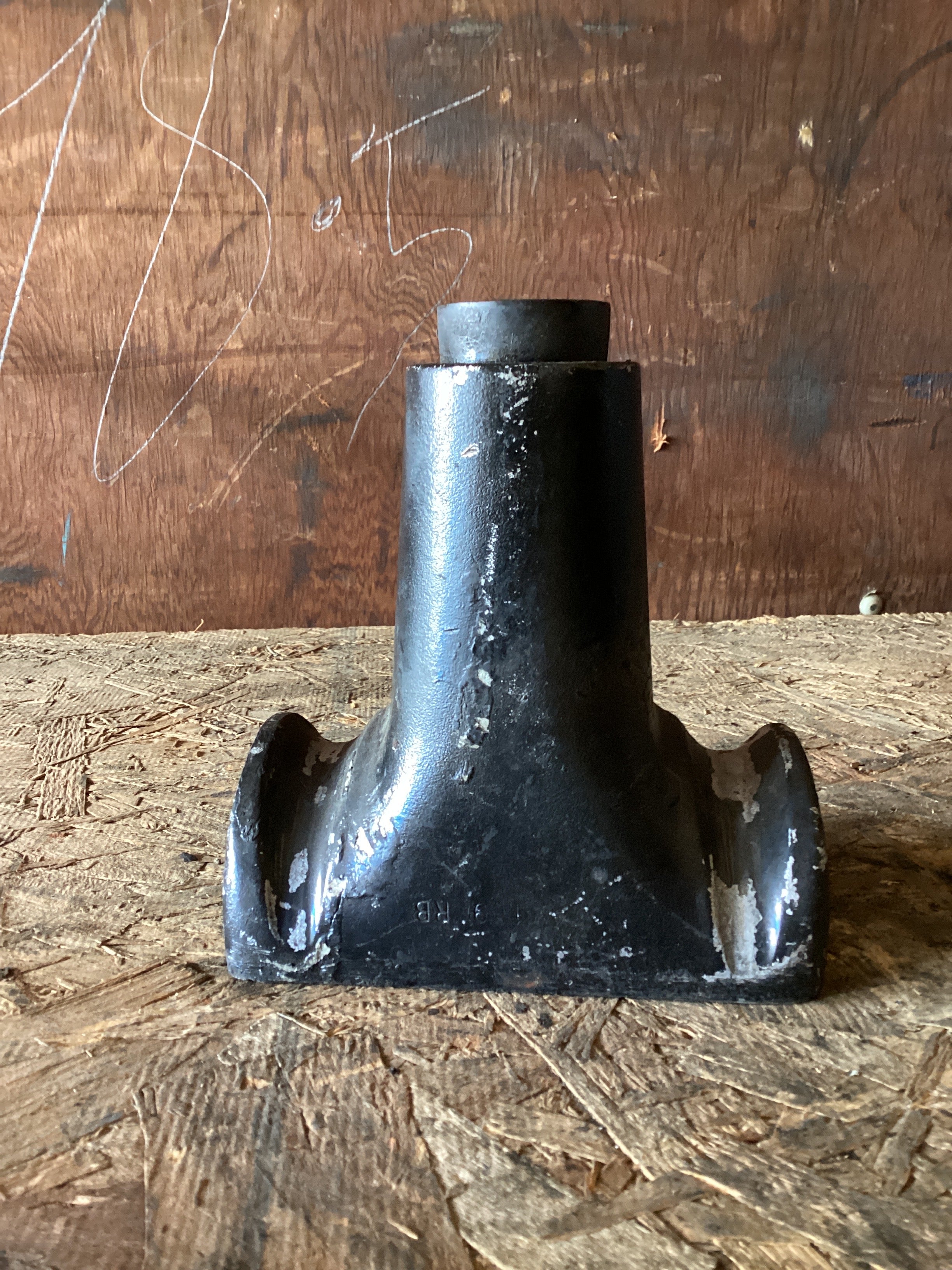 USED | FRONT SUSPENSION LEAF SPRING U BOLT BUMP STOP BRACKET FREIGHTLINER | SKU1,010