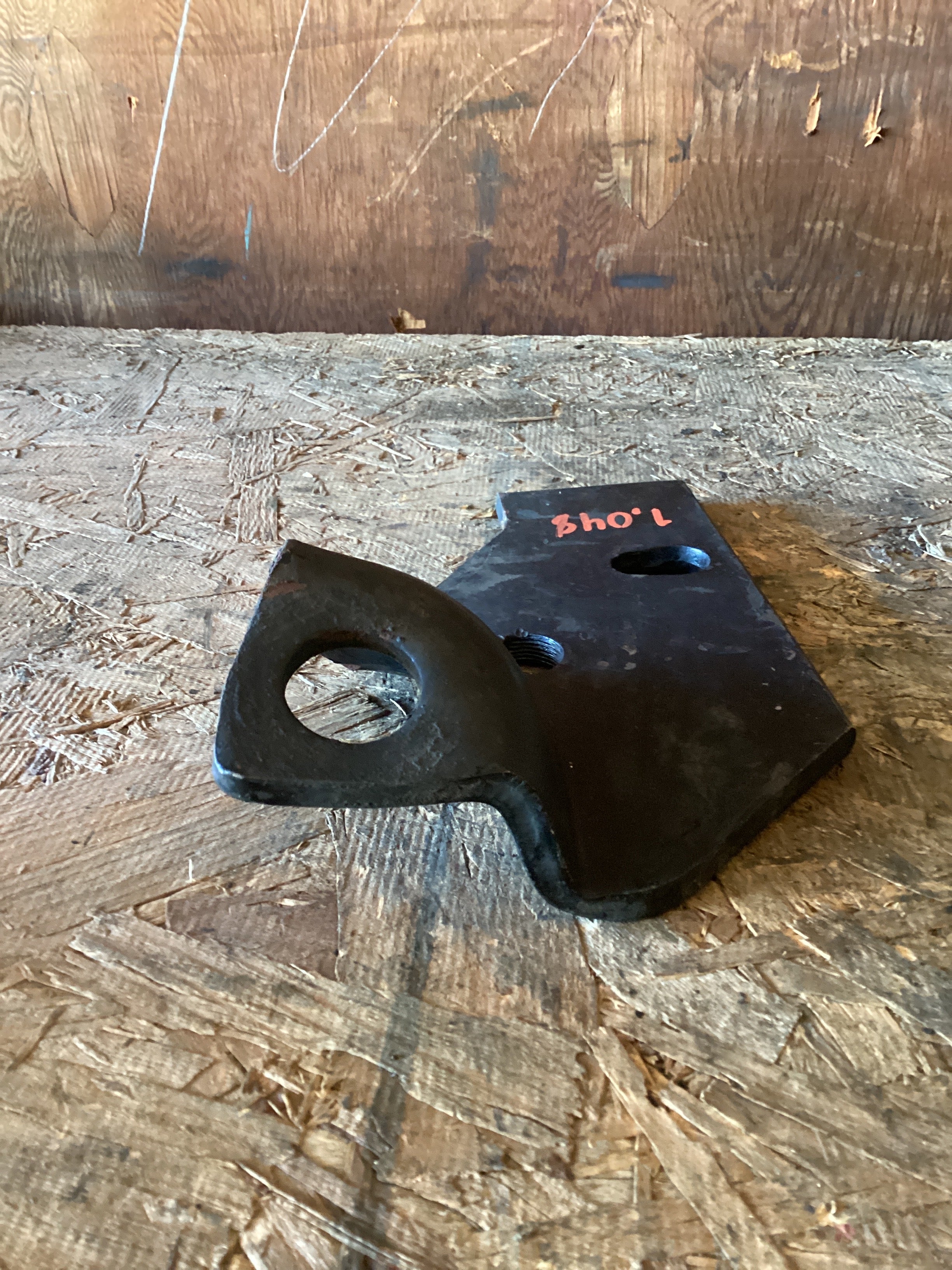 USED | FRONT SUSPENSION SHOCK ABSORBER BRACKET INTERNATIONAL | SKU1,048