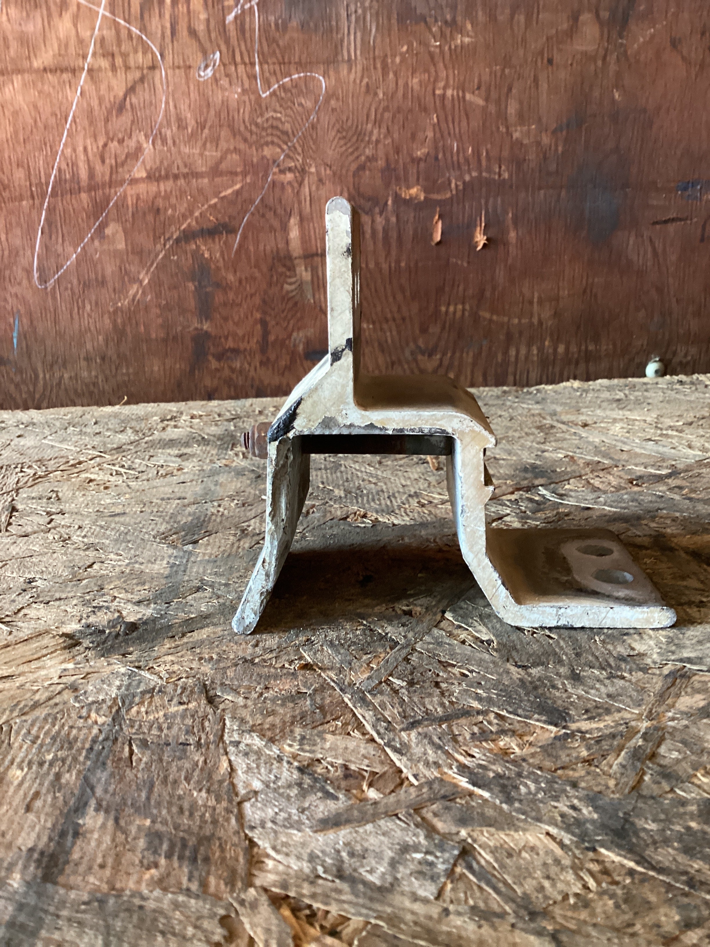 USED | REAR HOOD BRACKET FREIGHTLINER | SKU1,025