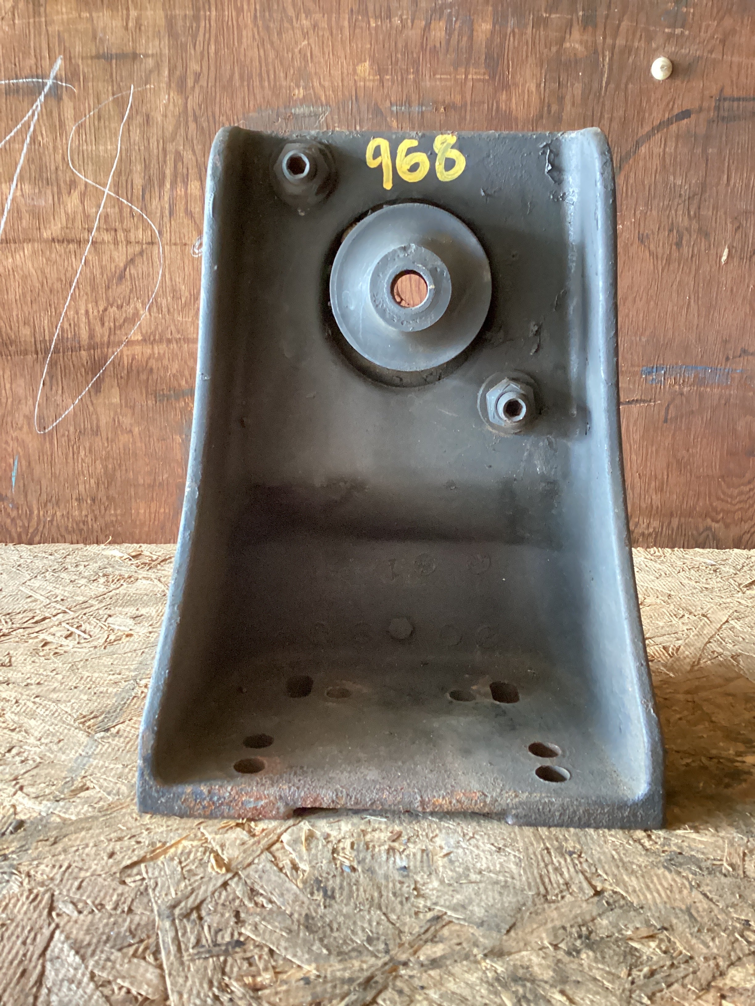 USED | CAB SUSPENSION SUPPORT INTERNATIONAL | SKI968