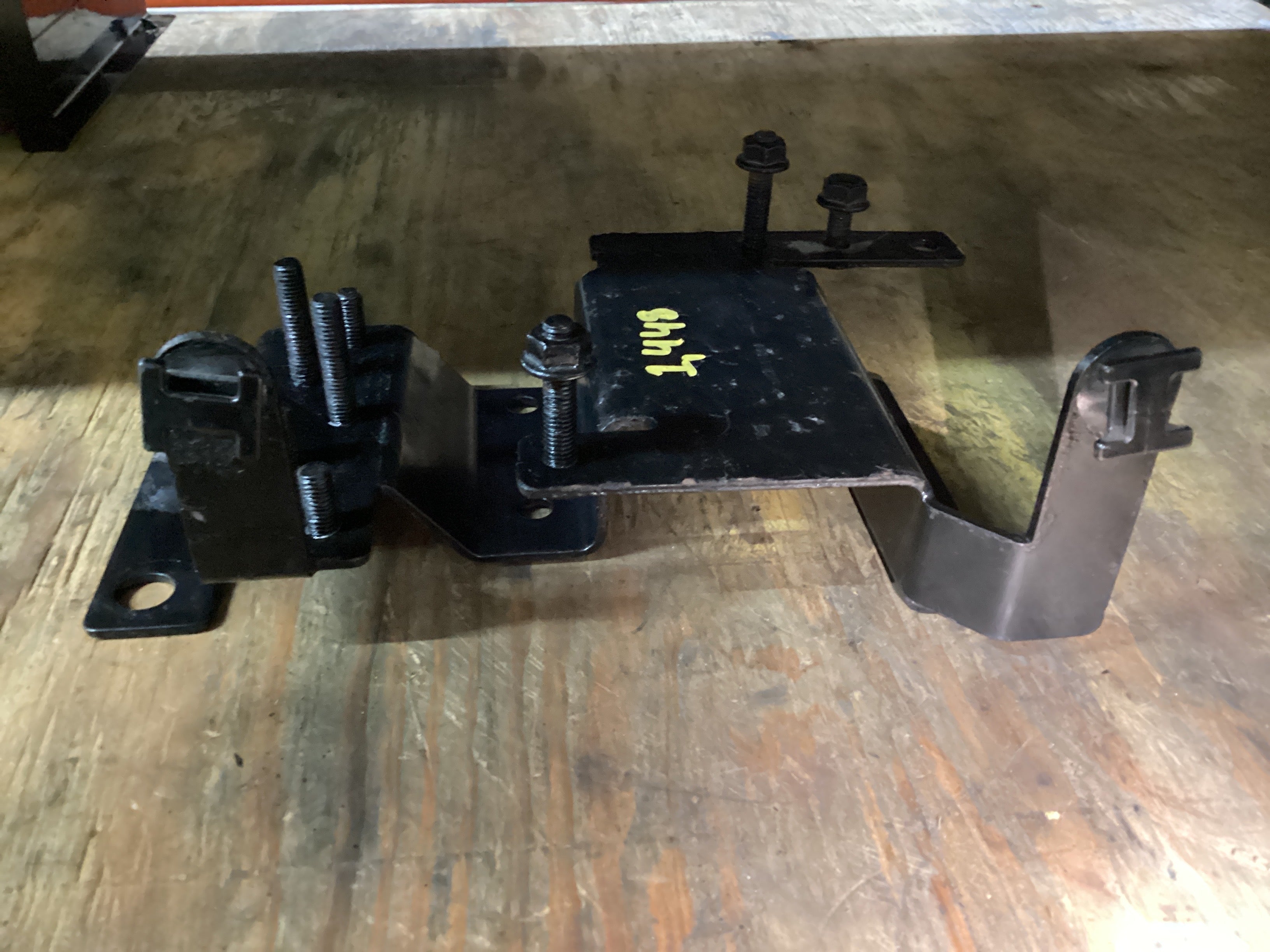 USED | POWER MODULE BRACKET FREIGHTLINER | SKU1,448