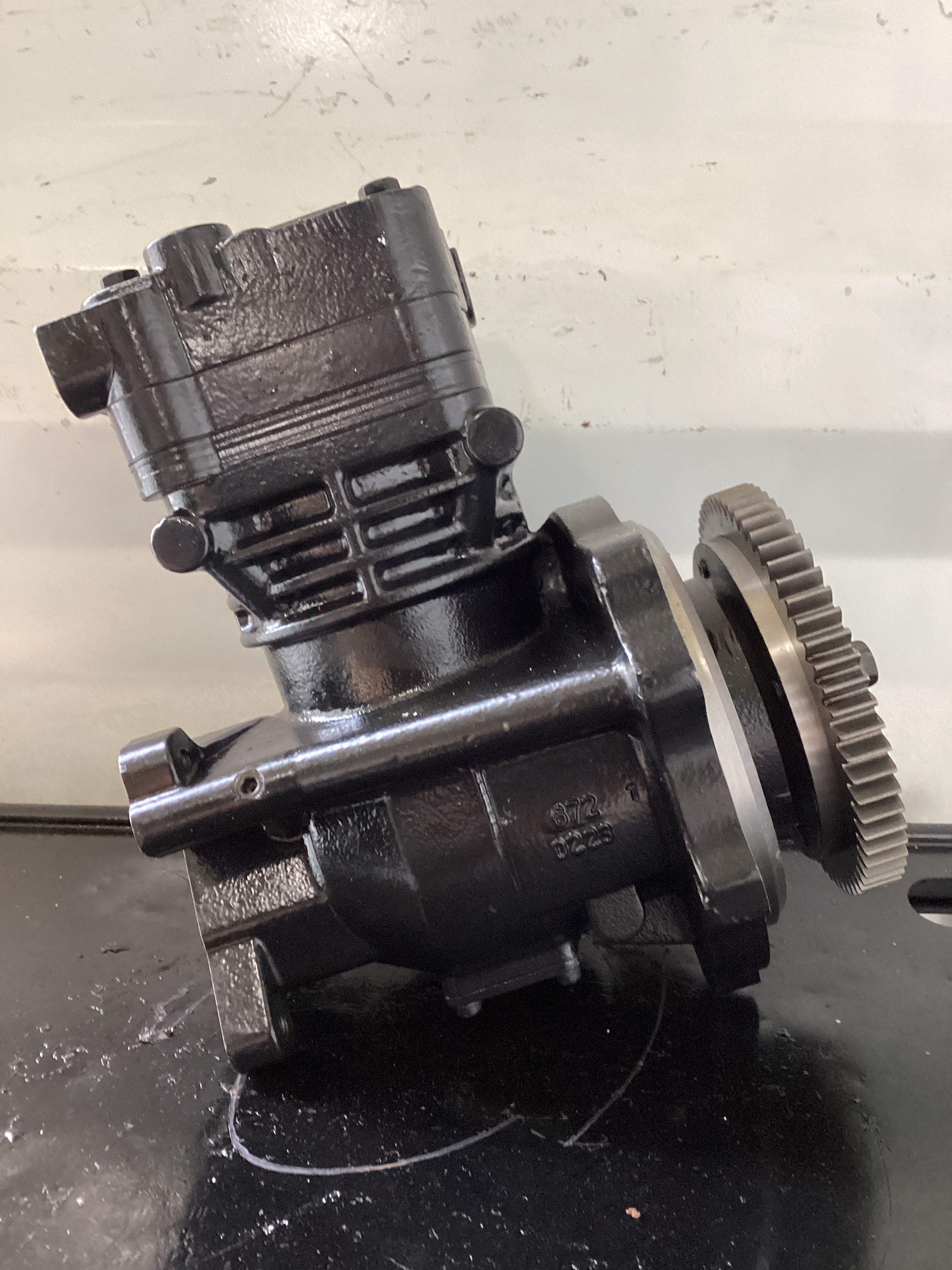 NEW | AIR COMPRESSOR 14 L DETROIT | SKU310