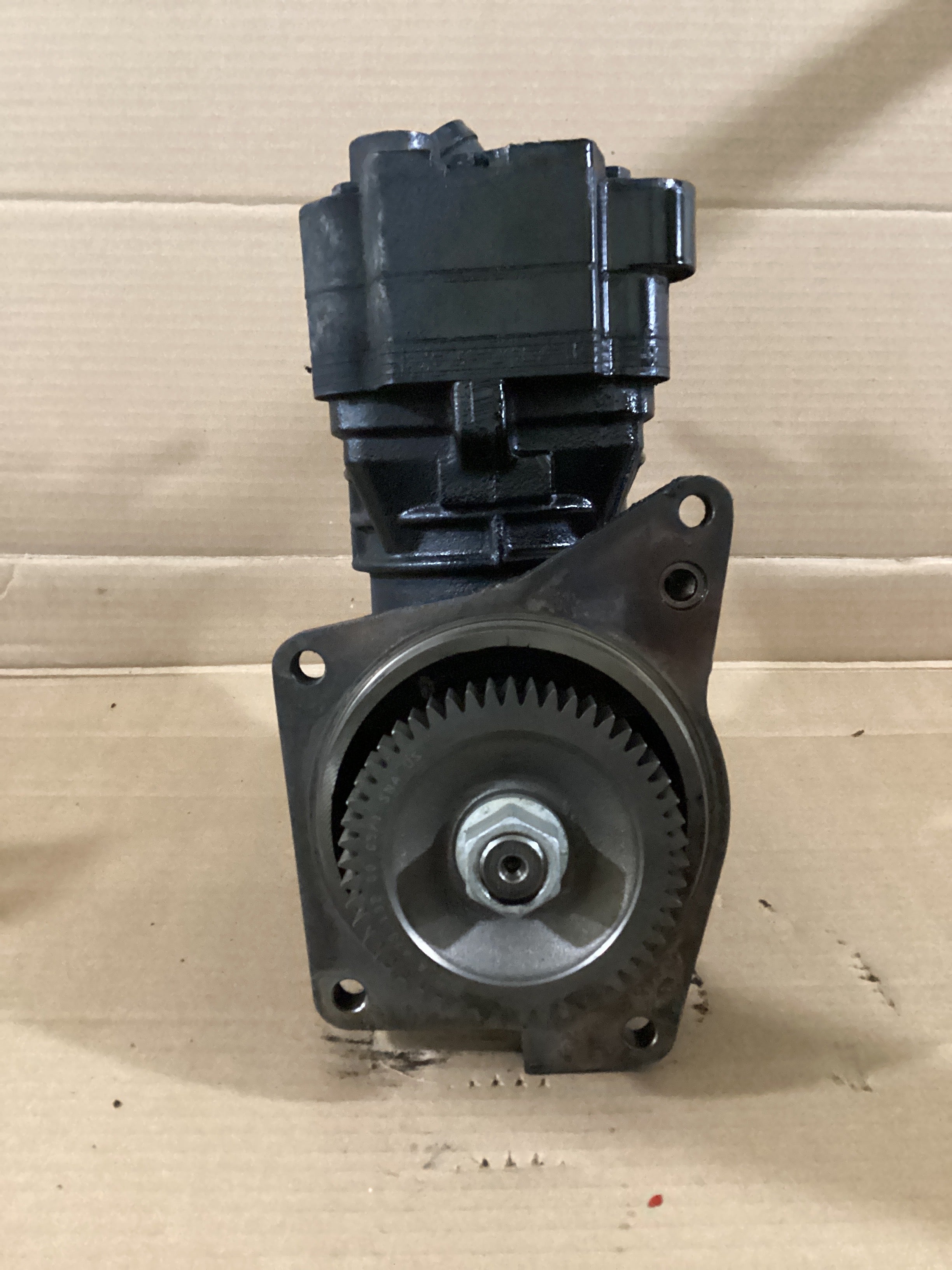 USED | AIR COMPRESSOR DETROIT DD13-DD15 | SKU479