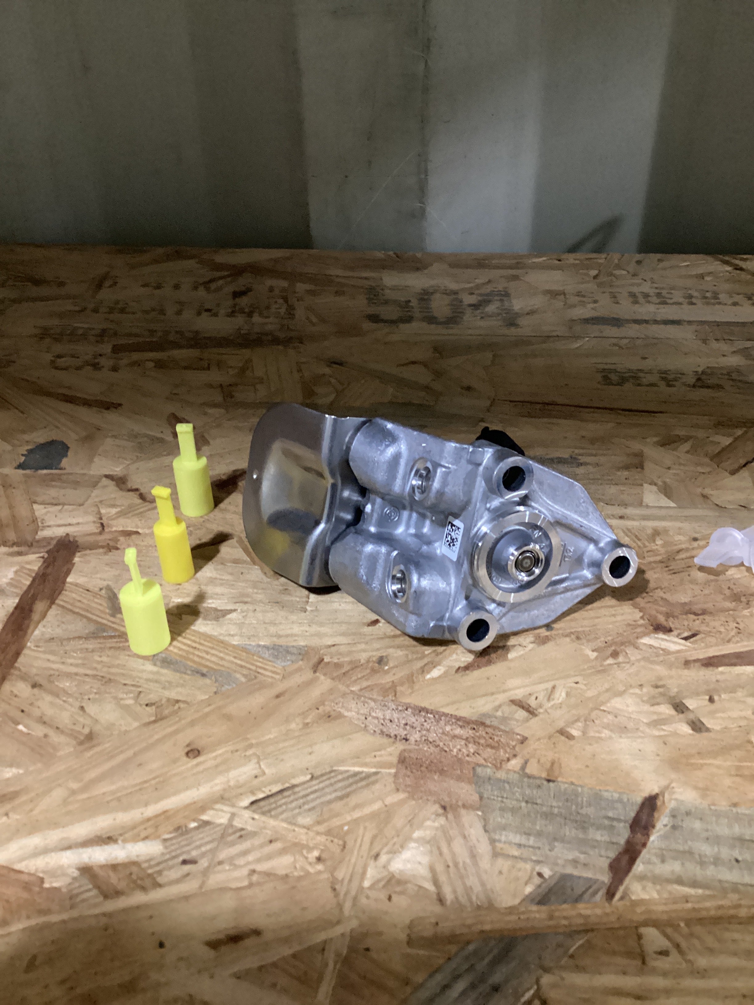 NEW | DEF INJECTOR DOCER CUMMINS | SKU669