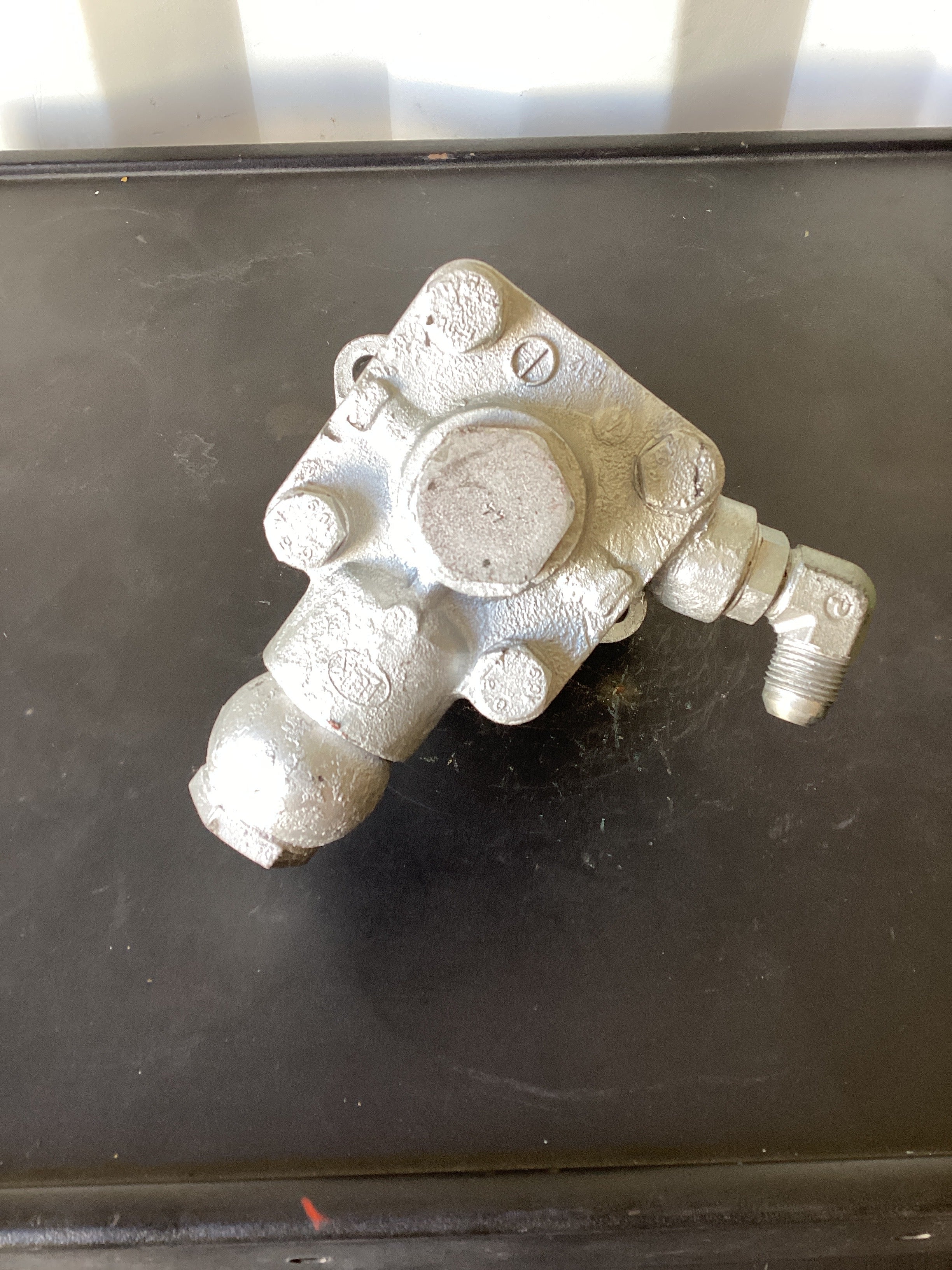 USED | POWER STEERING PUMP VOLVO | SKU501