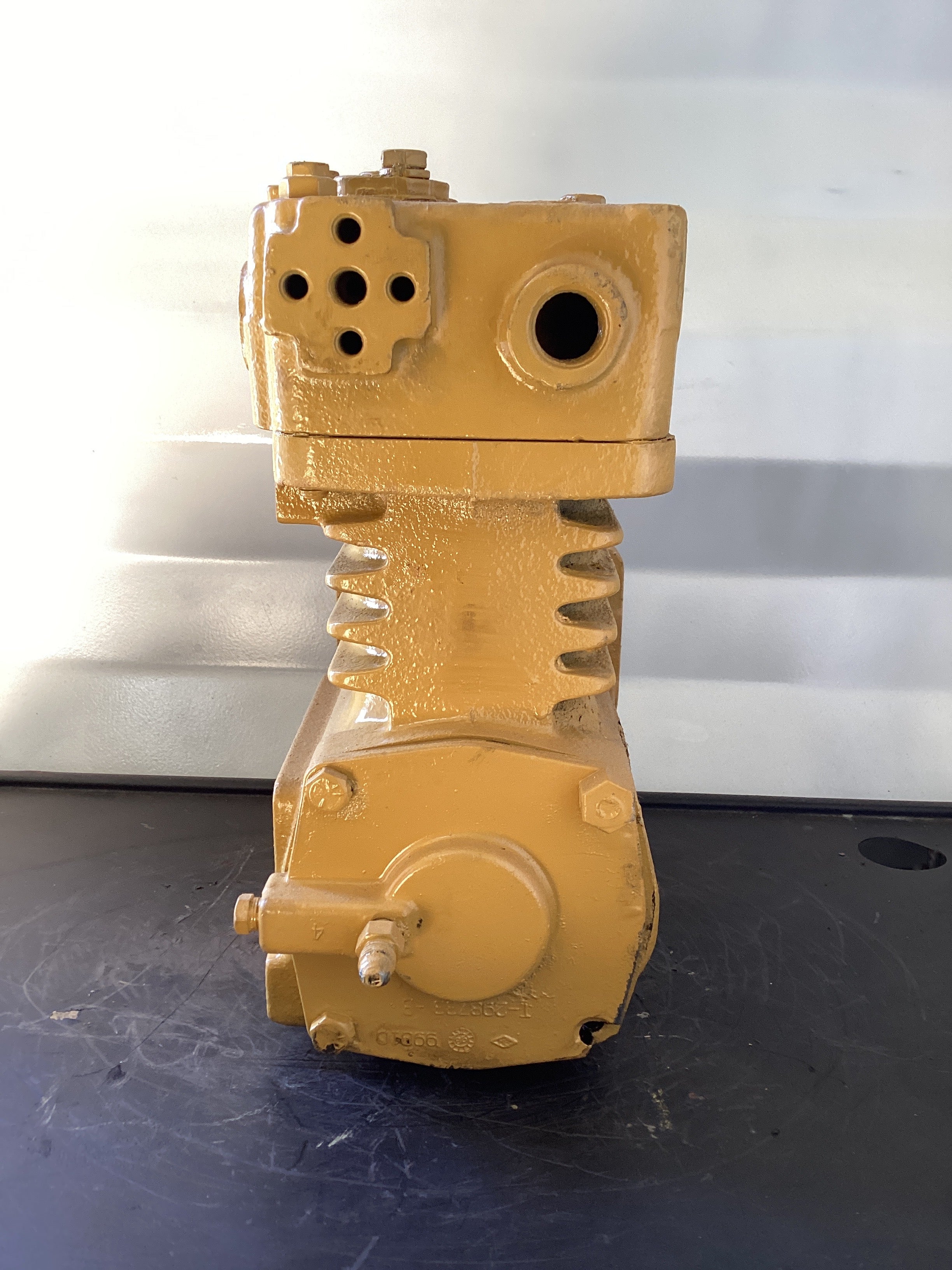 USED | AIR COMPRESSOR CATERILAR | SKU445