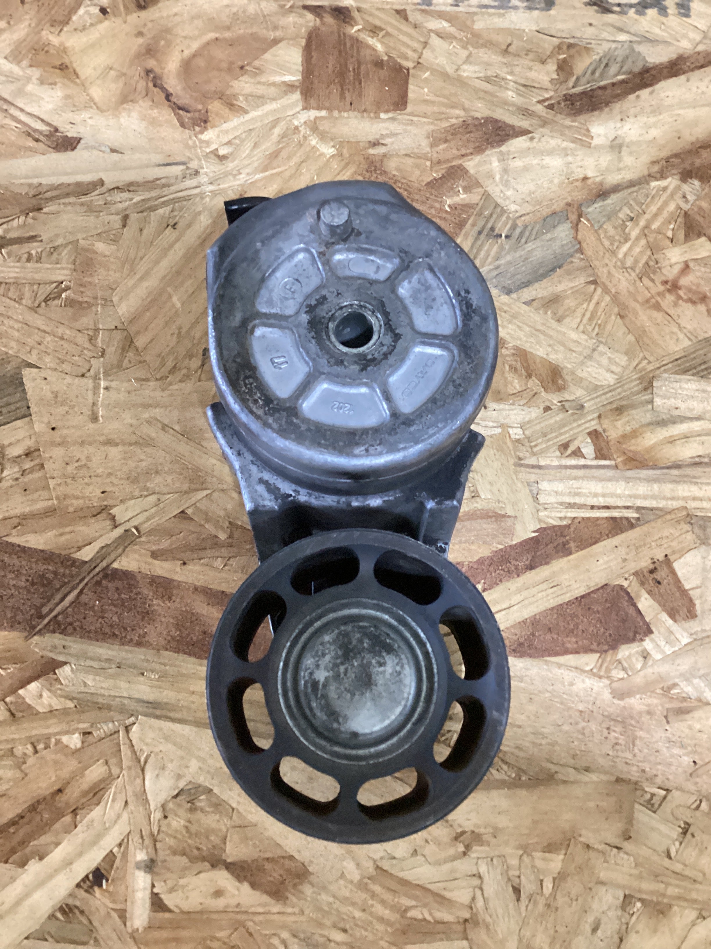 USED | BELT TENSIONER INTERNATIONAL 7.3 T444E | SKU679