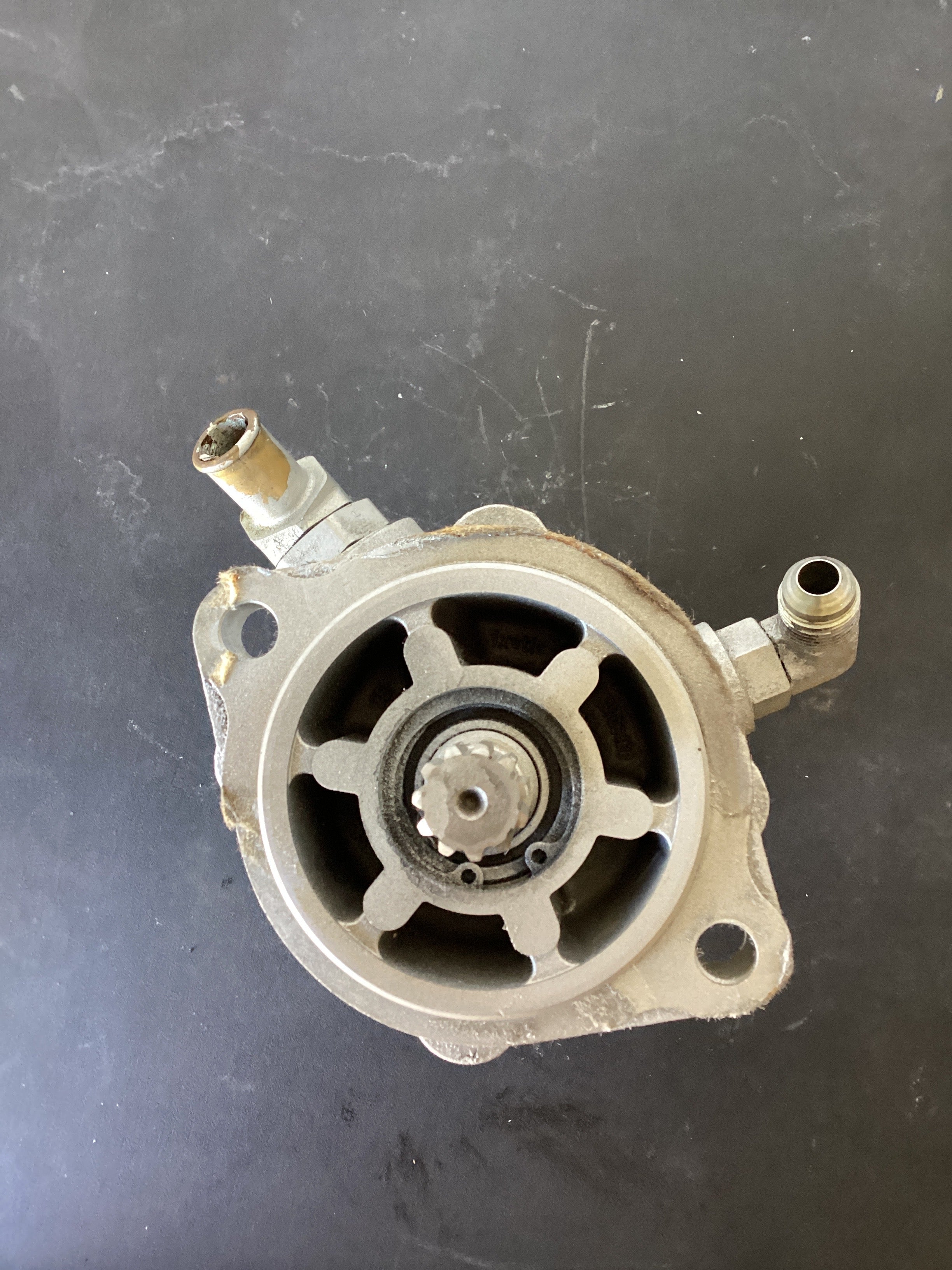 USED | POWER STEERING PUMP | SKU500