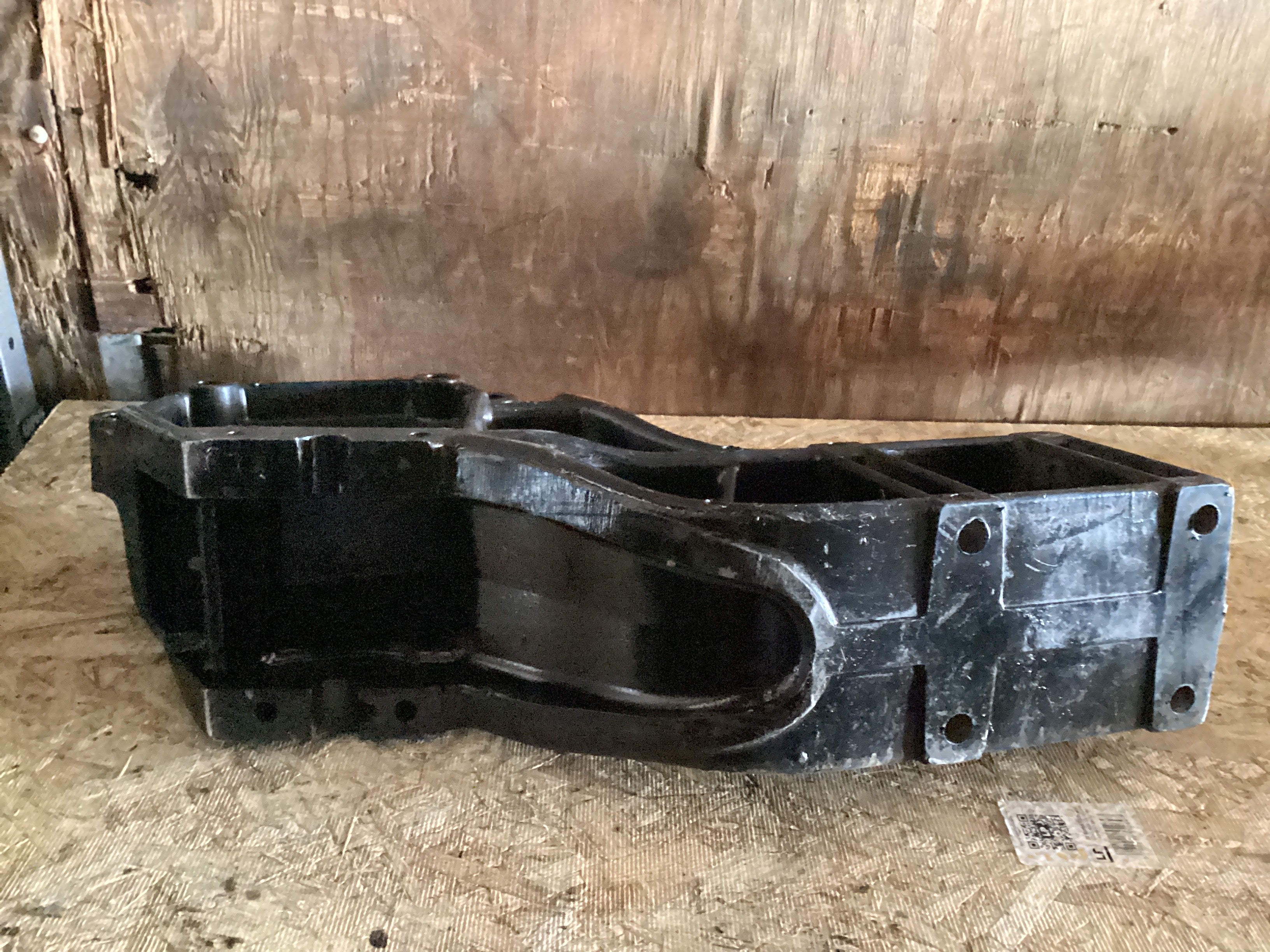 USED | FRONT SPRING DRIVE FRAME MOUNT RHS KENWORTH | SKU878