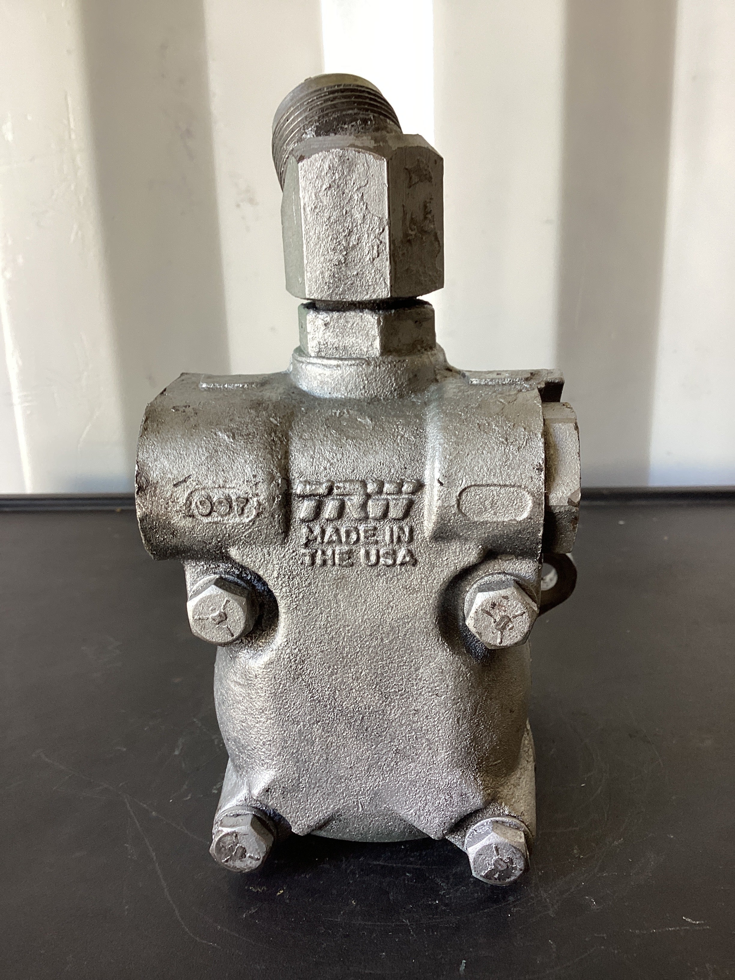 USED | POWER STEERING PUMP RHS | SKU504