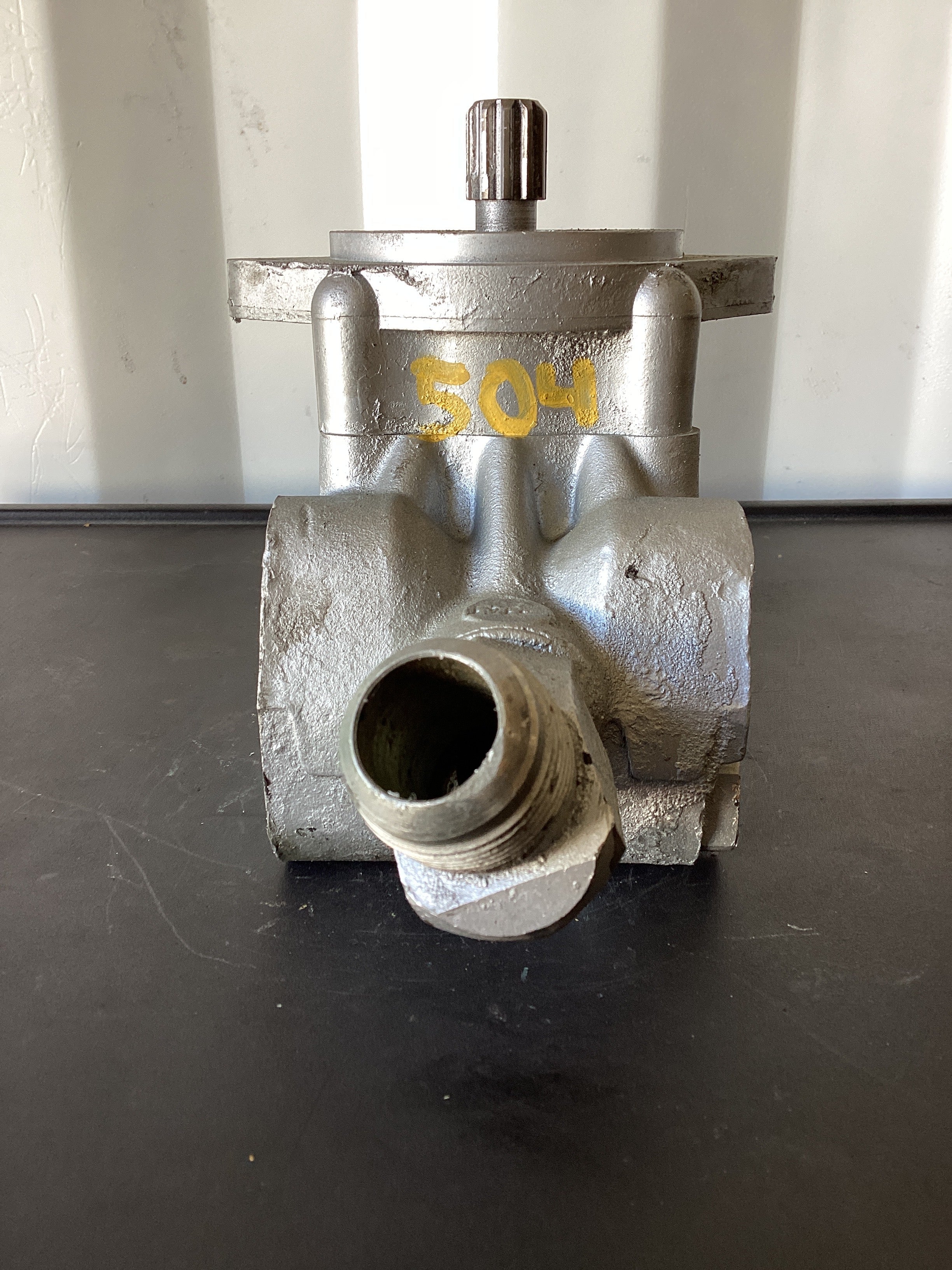 USED | POWER STEERING PUMP RHS | SKU504