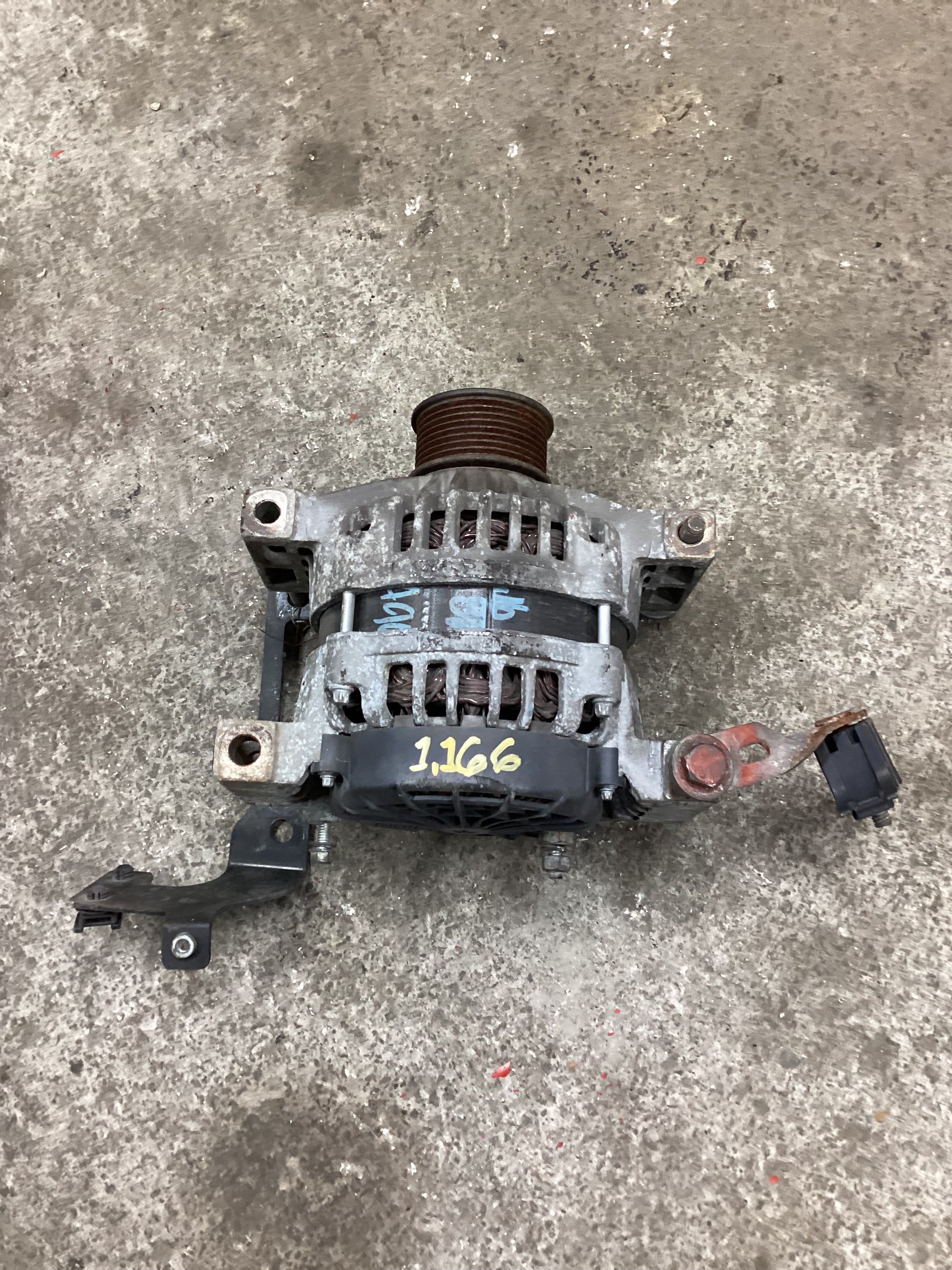 USED | ALTERNATOR SMALL 4 HOLES CUMMINS ISB 2012 | SKU1,166