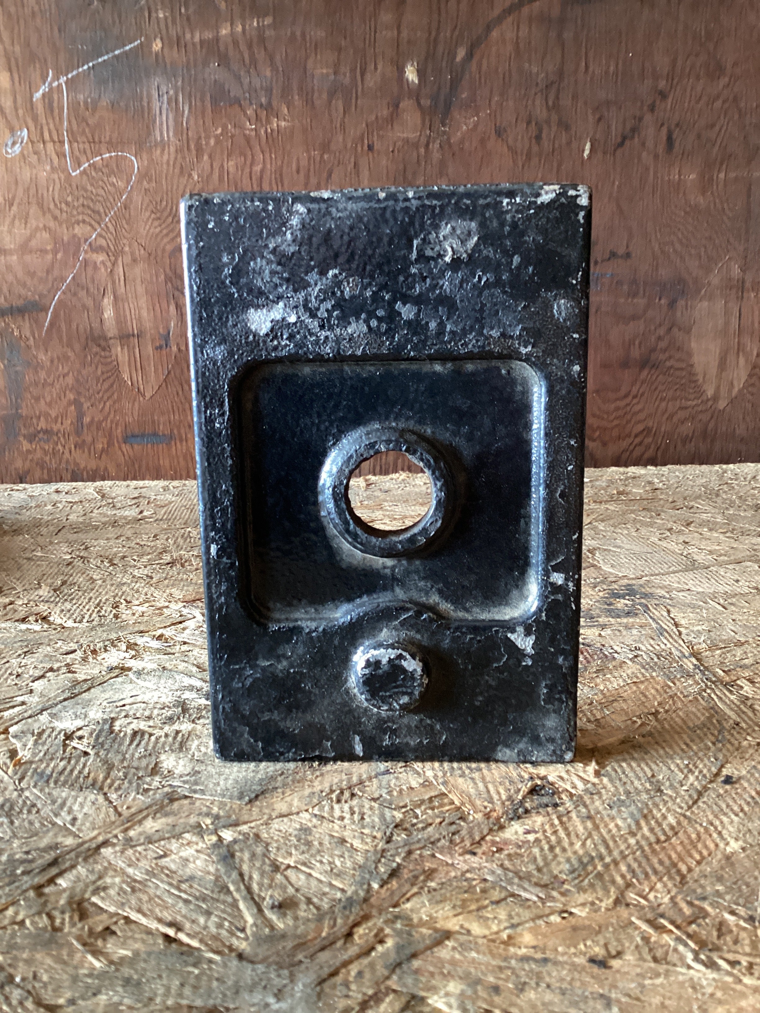 USED | FRONT LEAF SPRING SPACER KENWORTH | SKU934