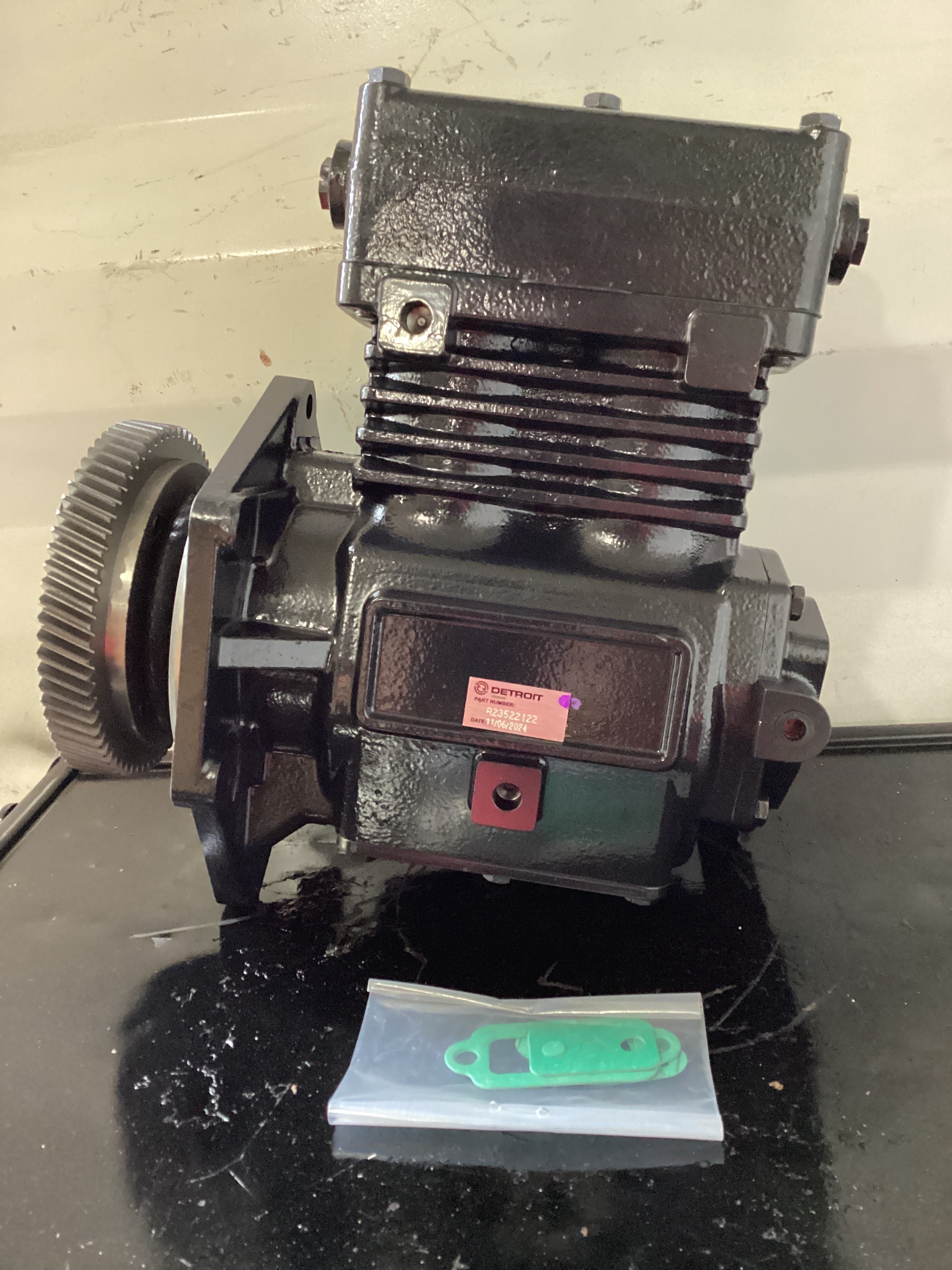 NEW | AIR COMPRESSOR 12.7 L DETROIT | SKU309