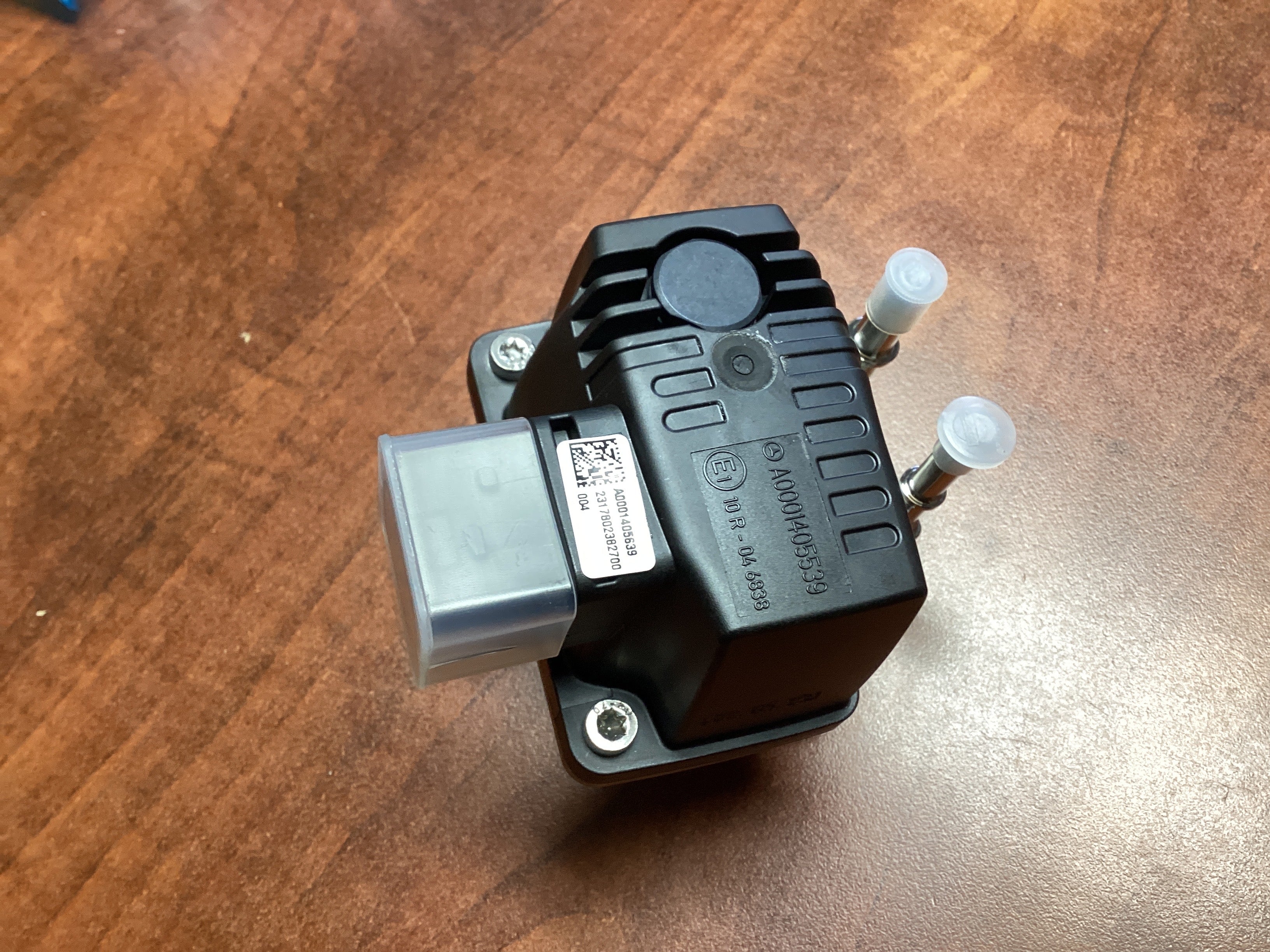 NEW | DEF METER VALVE (CASCADIA DD15) | SKU442