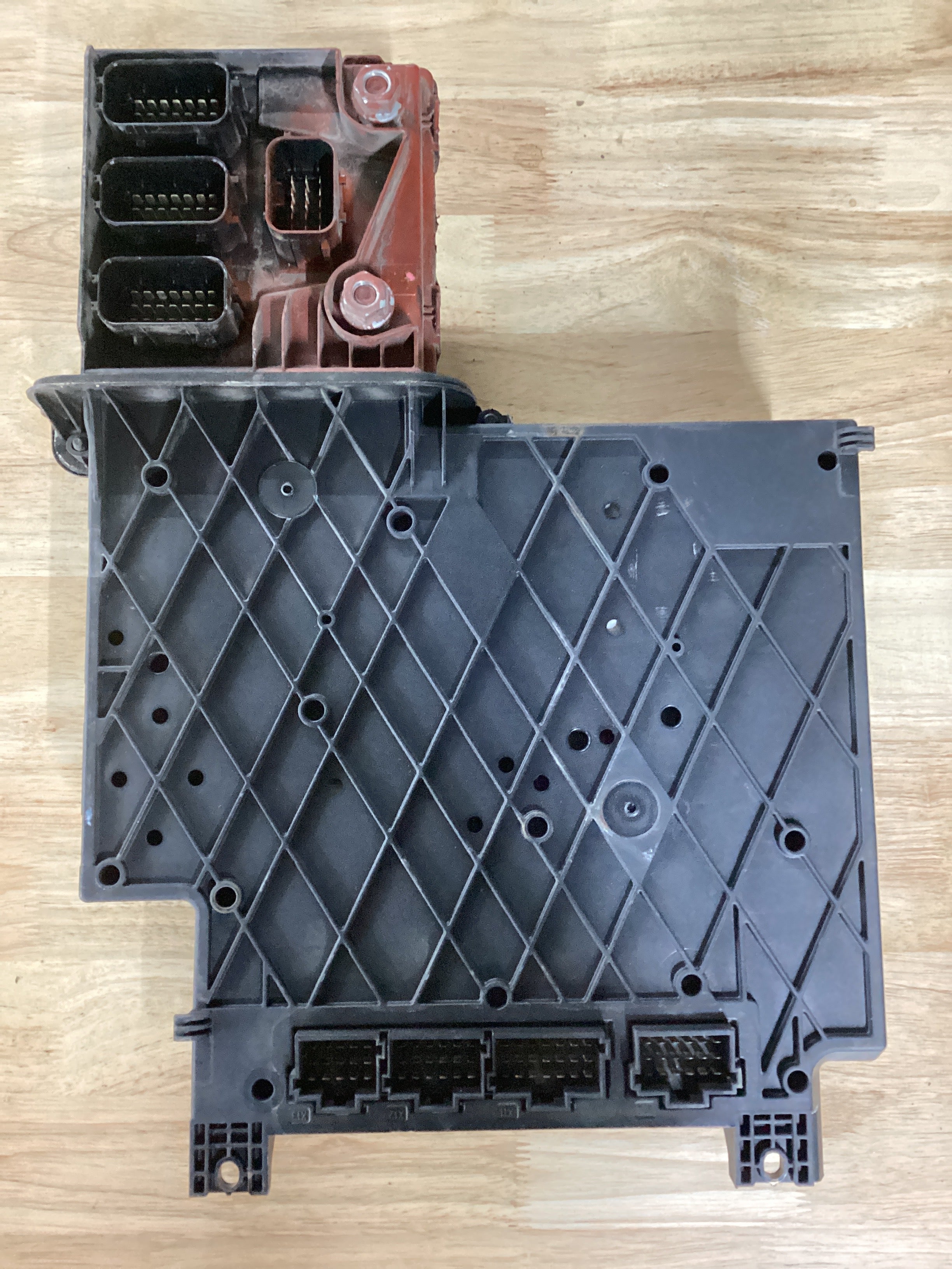 USED | SAM CABING ECU CONTROL MODULE CASCADIA | SKU1,049