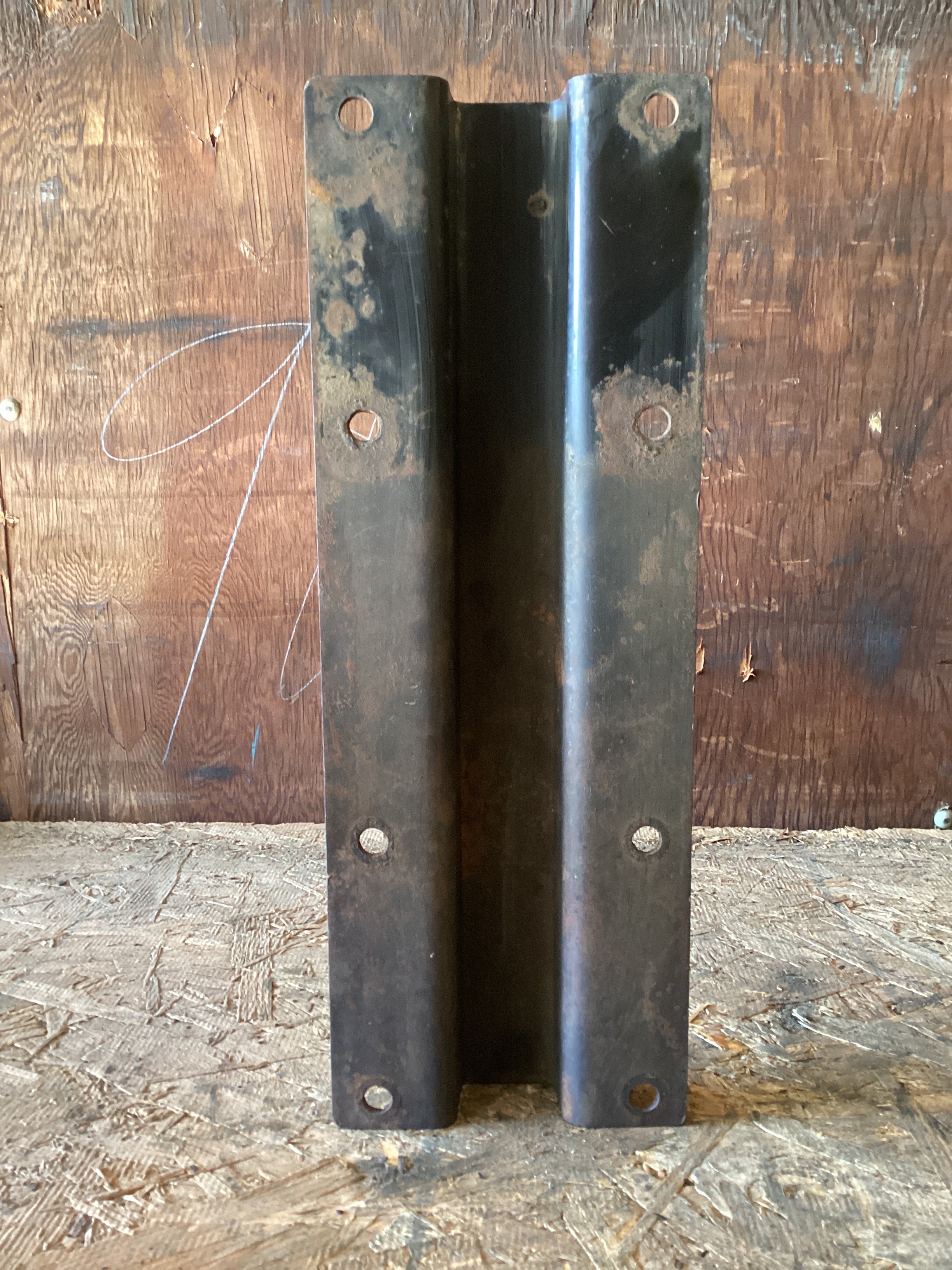 USED | MUDFLAP UPPER SUPPORT BRACKET FREIGHTLINER | SKU1,041