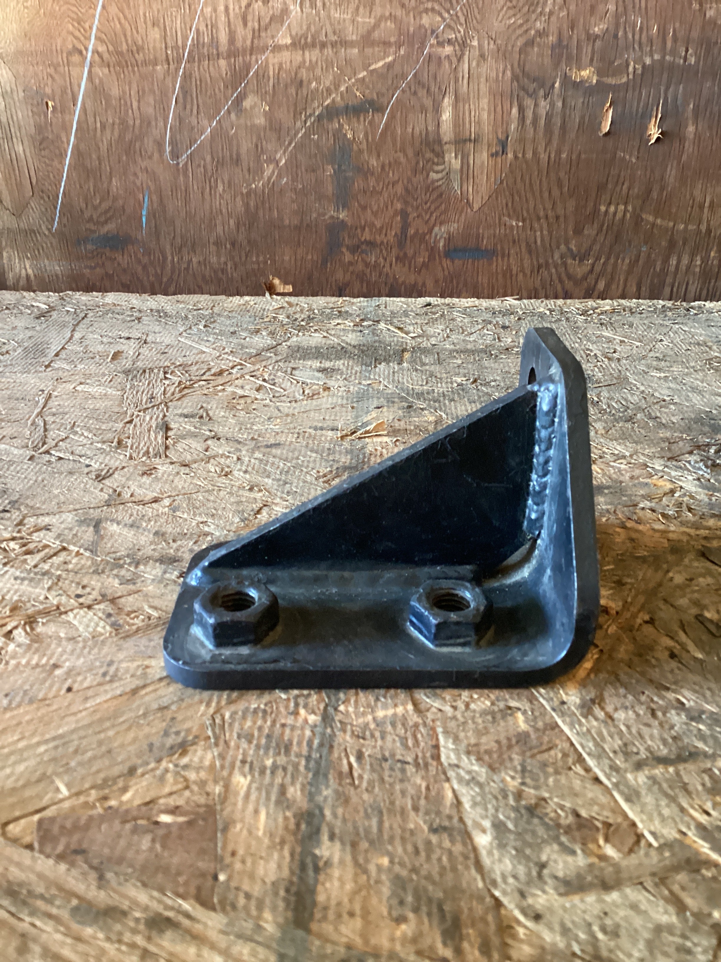 USED | FRONT BUMPER LOWER BRACKET STABILIZER LHS FREIGHTLINER | SKU1,063