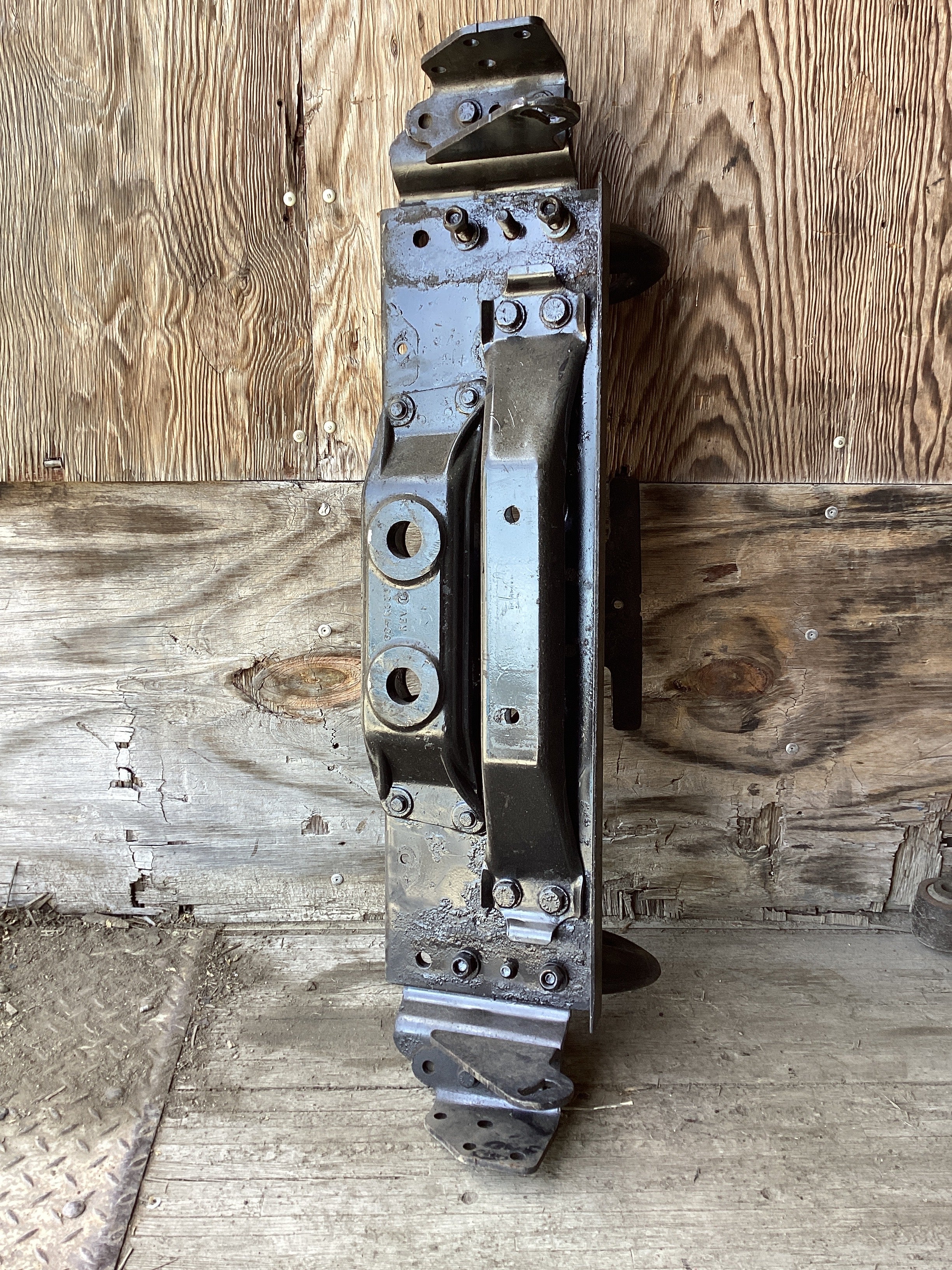 USED | FRAME CROSSMEMBER FREIGHTLINER | SKU1,117