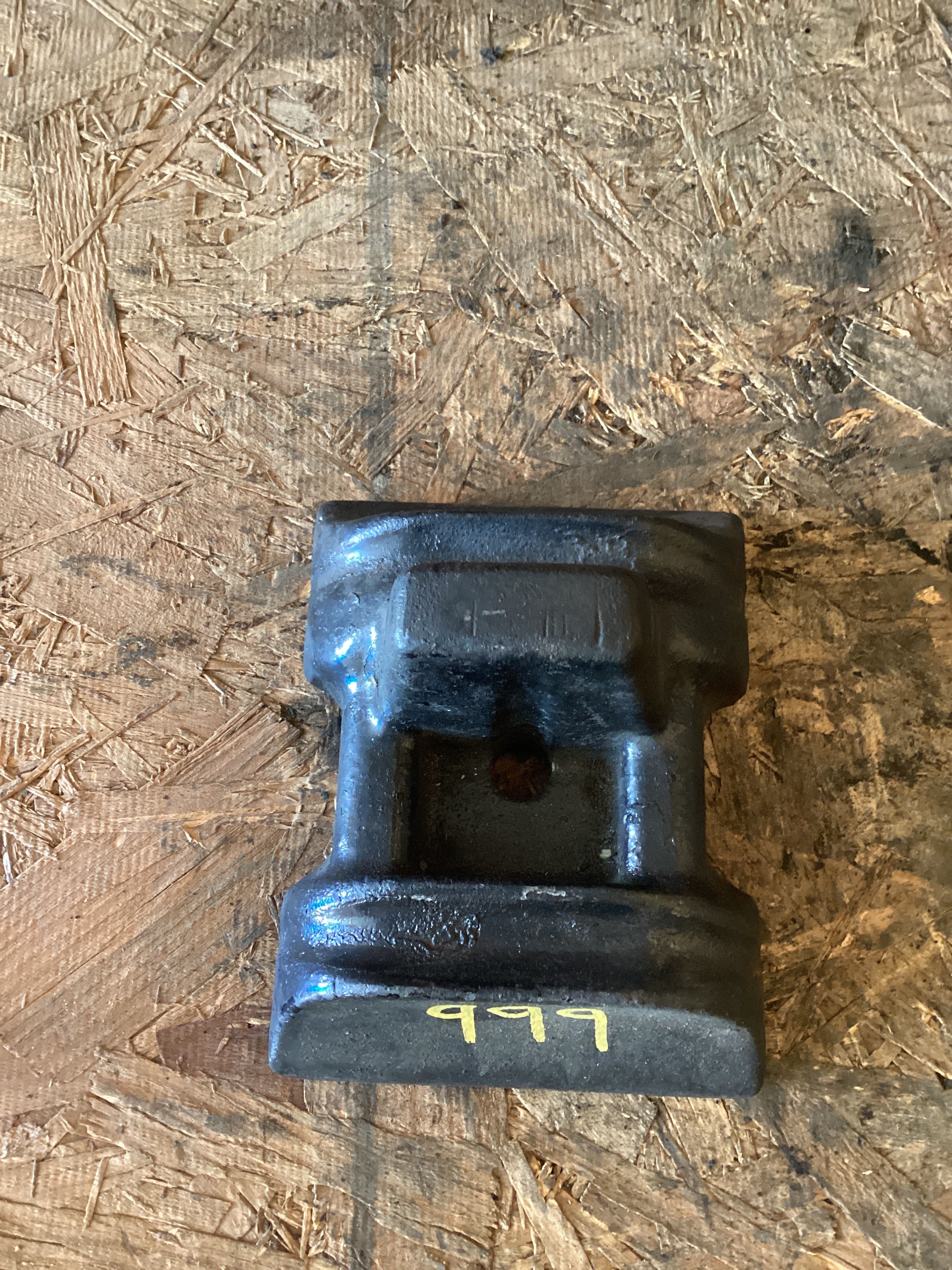 USED | LEAF SPRING U BOLT PAD CASCADIA | SKU999
