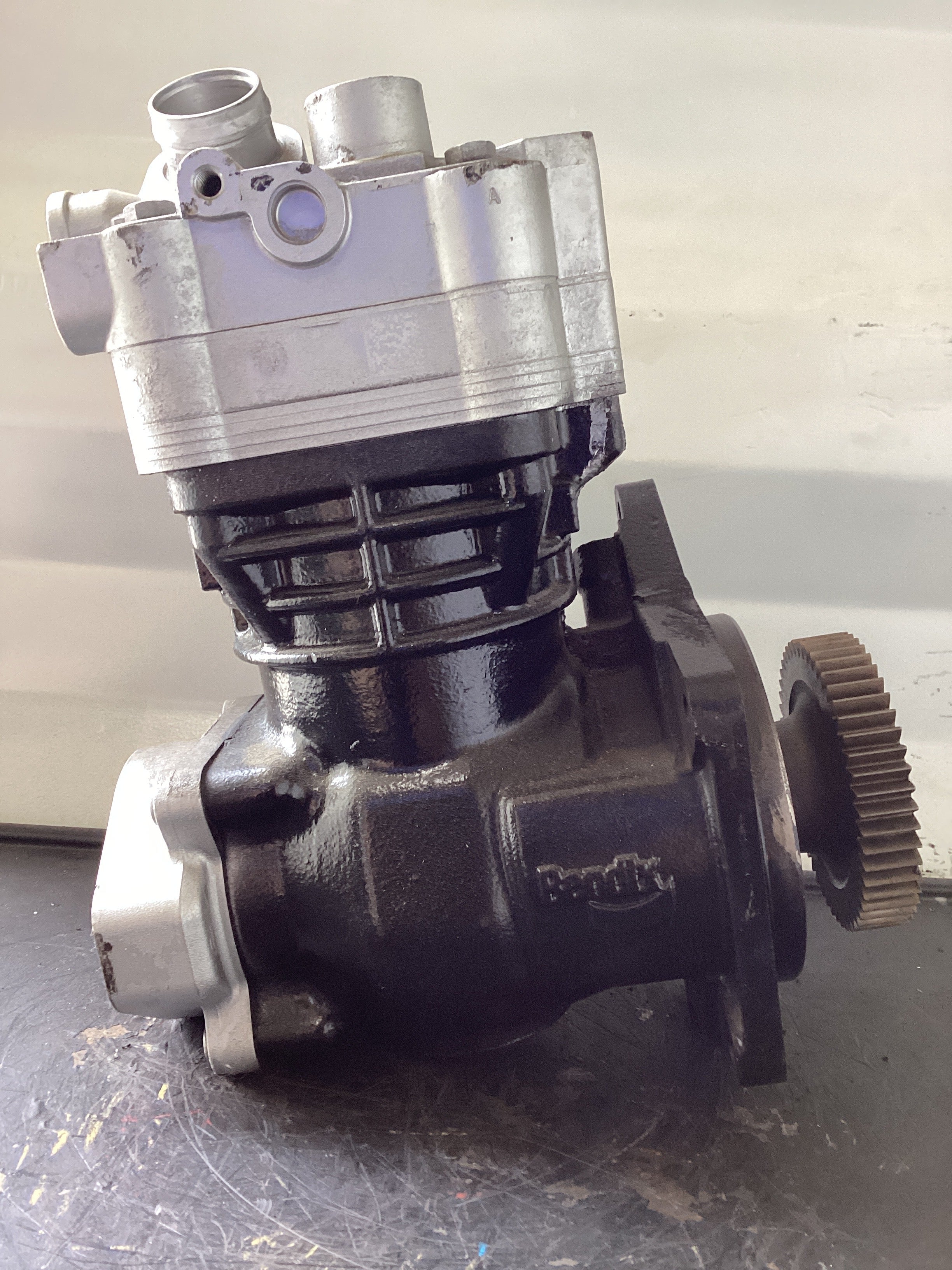 USED | AIR COMPRESSOR DETROIT DD13-DD15 | SKU479