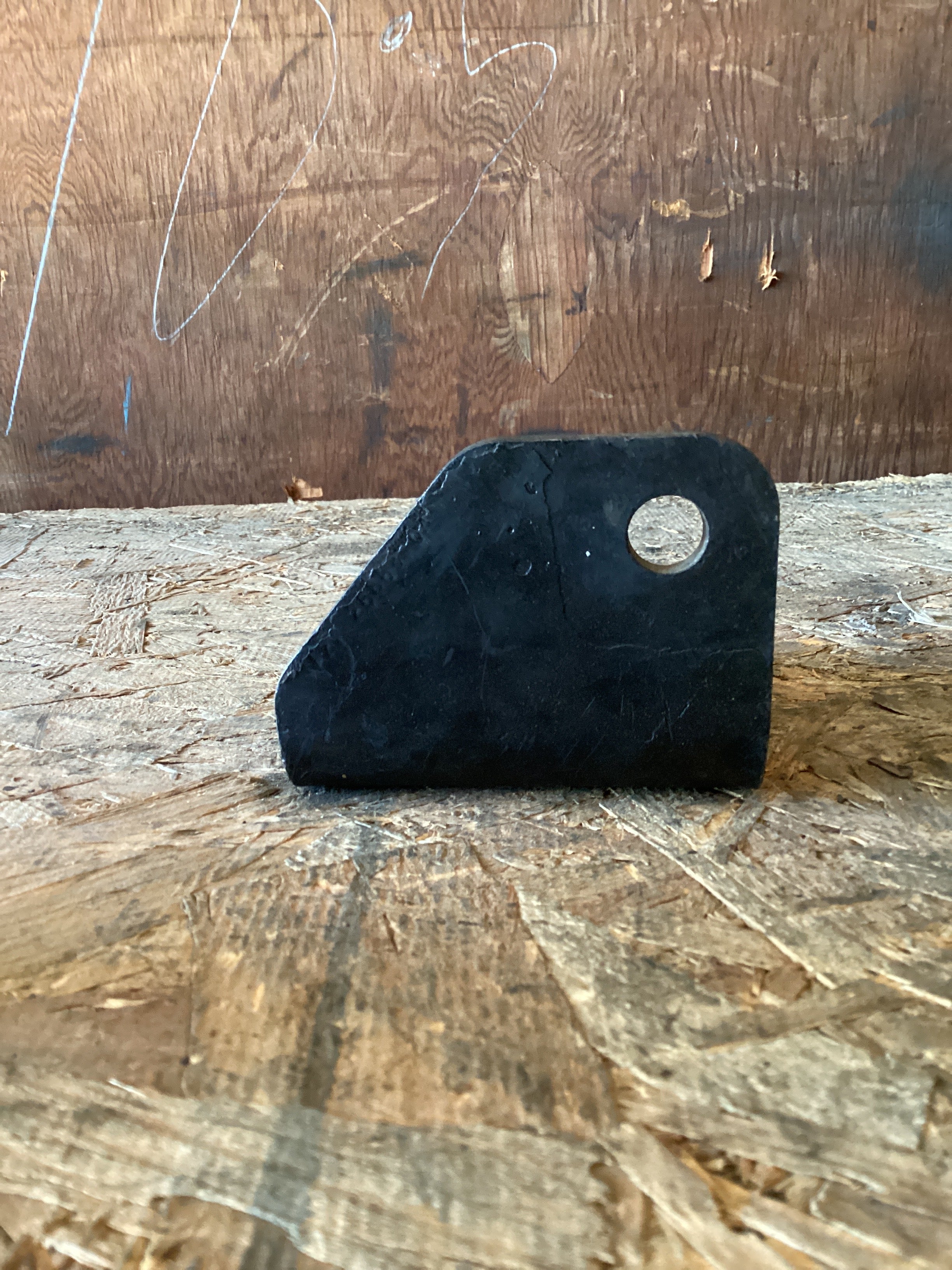 USED | FRONT BUMPER LOWER BRACKET STABILIZER LHS FREIGHTLINER | SKU1,063