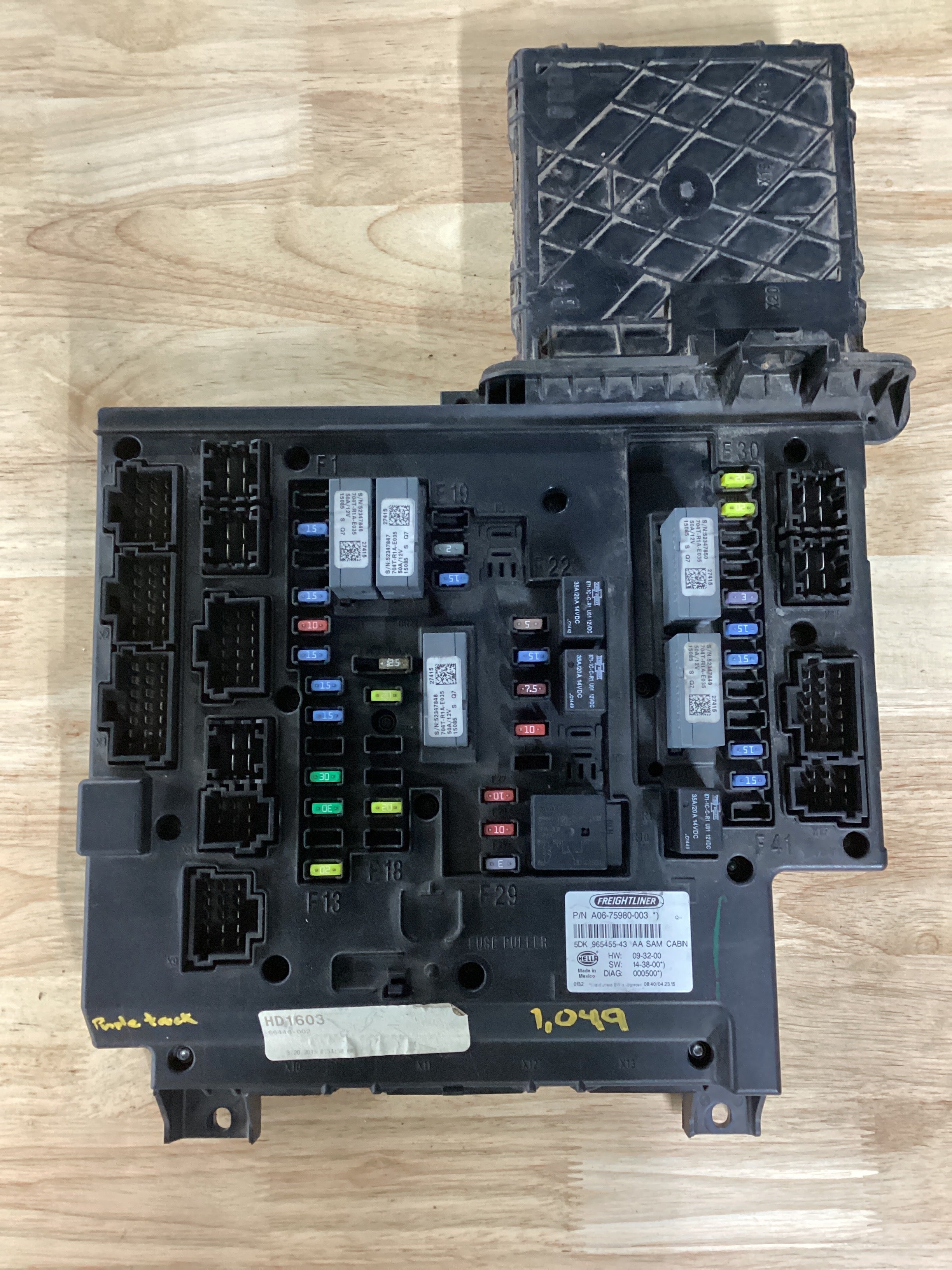 USED | SAM CABING ECU CONTROL MODULE CASCADIA | SKU1,049