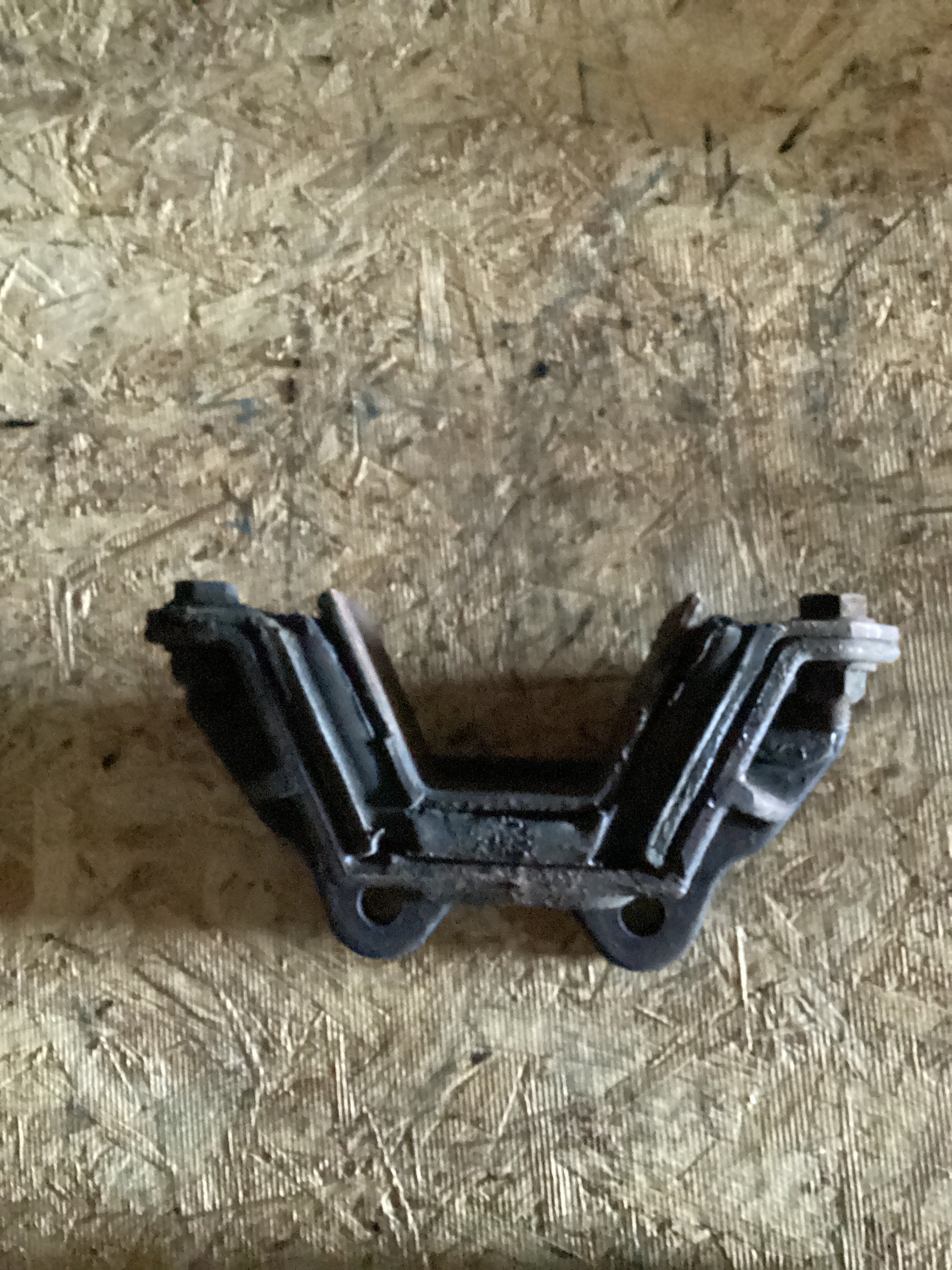 USED | REAR MOTOR MOUNT PETERBILT | SKU789