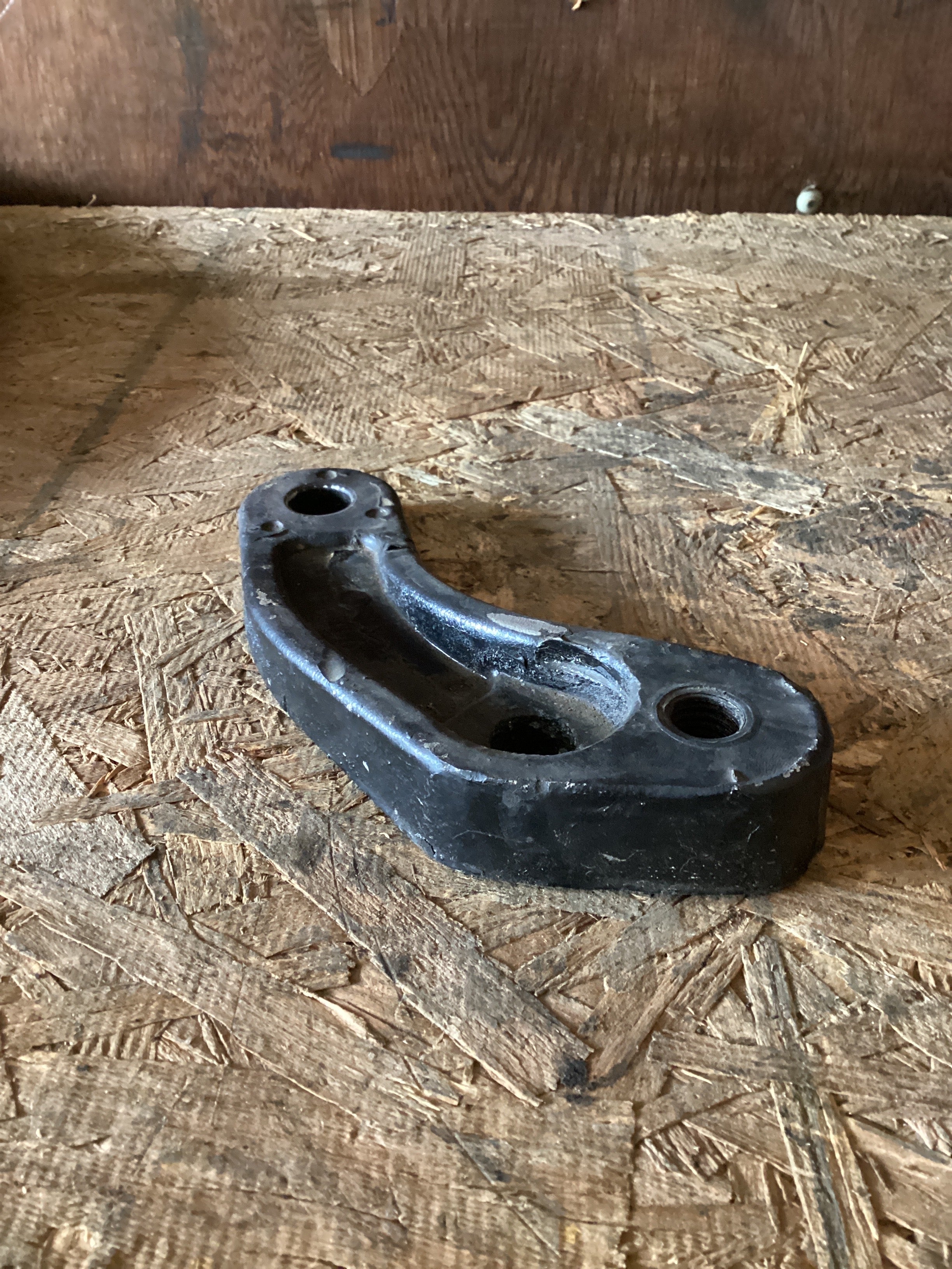 USED | HOOD HINGE RHS PETERBILT | SKU952