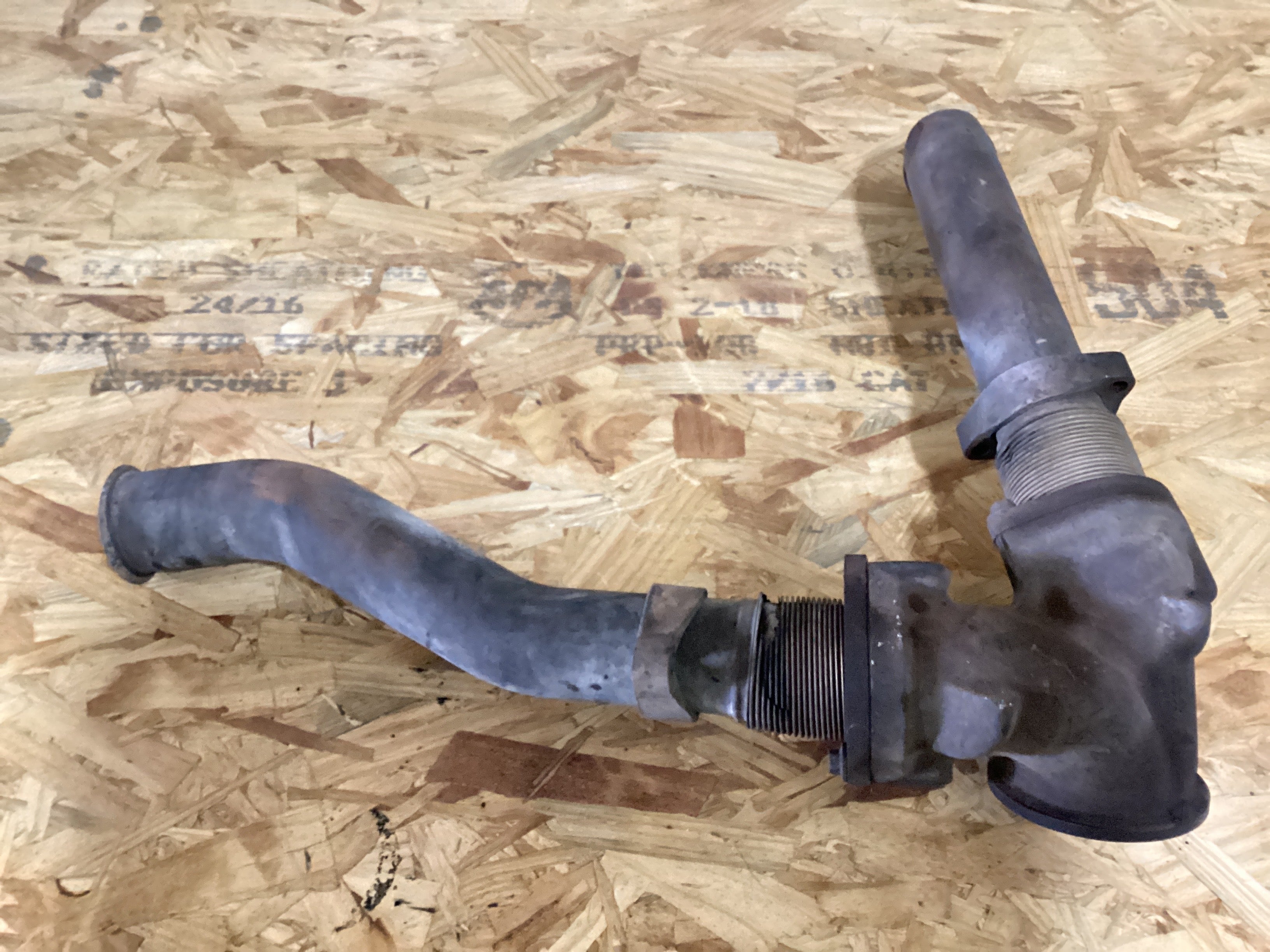 USED| TURBO MANIFOLD UP PIPE COLLECTOR Y INLET ASYY INTERNATIONAL | SKU681