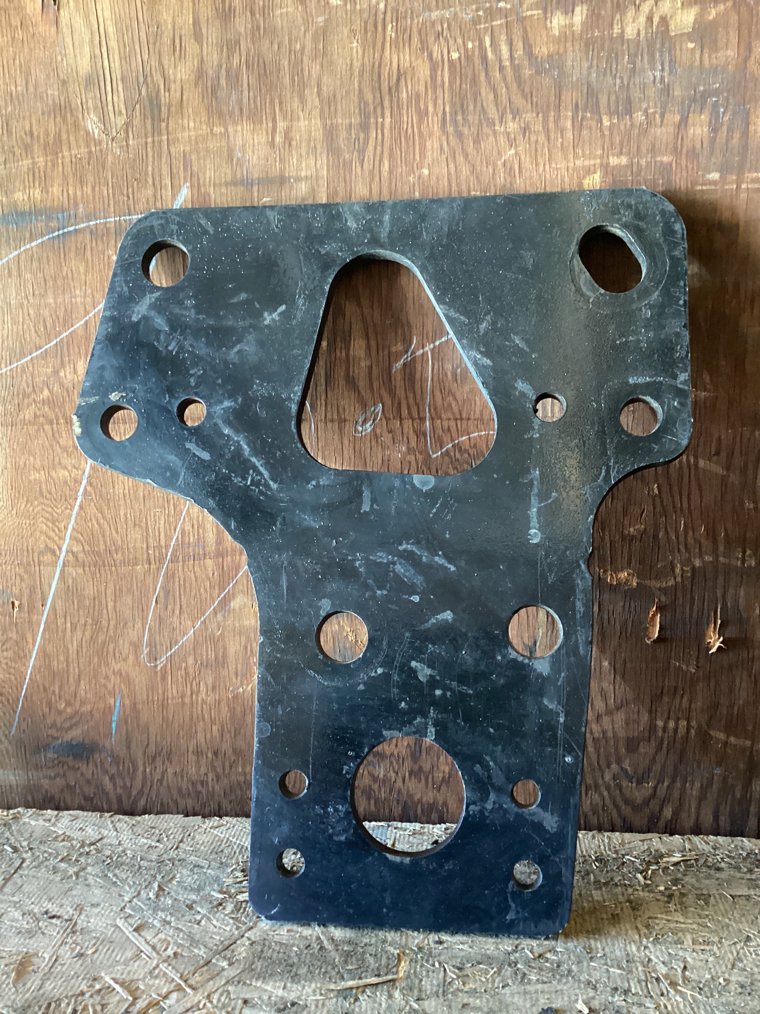 USED | STEERING GEAR MOUNT BRACKET FREIGHTLINER | SKU1,047