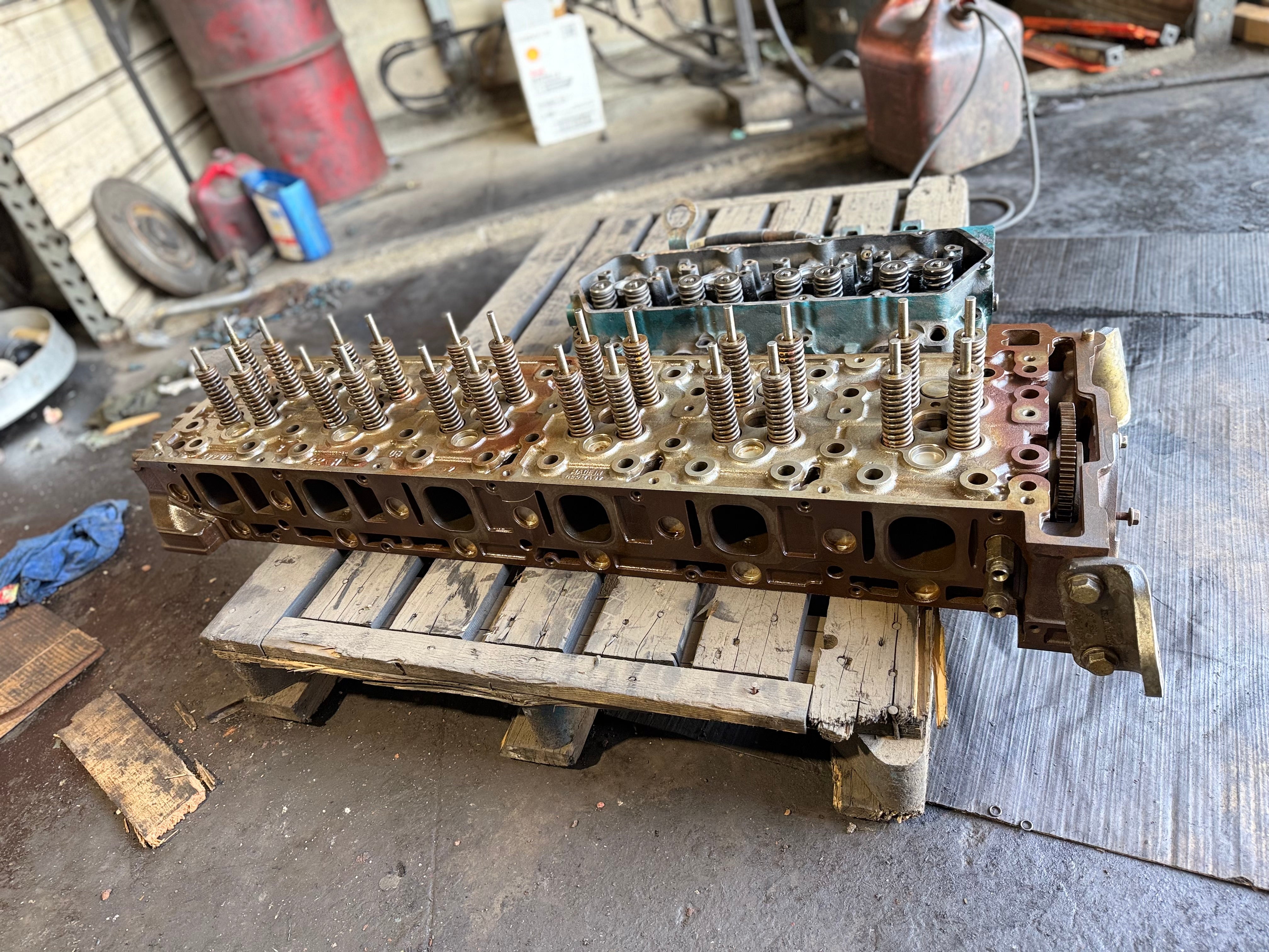 USED ENGINE CYLINDER HEAD MERCEDES MBE 4000 NOT REBUILD | SKU1,241