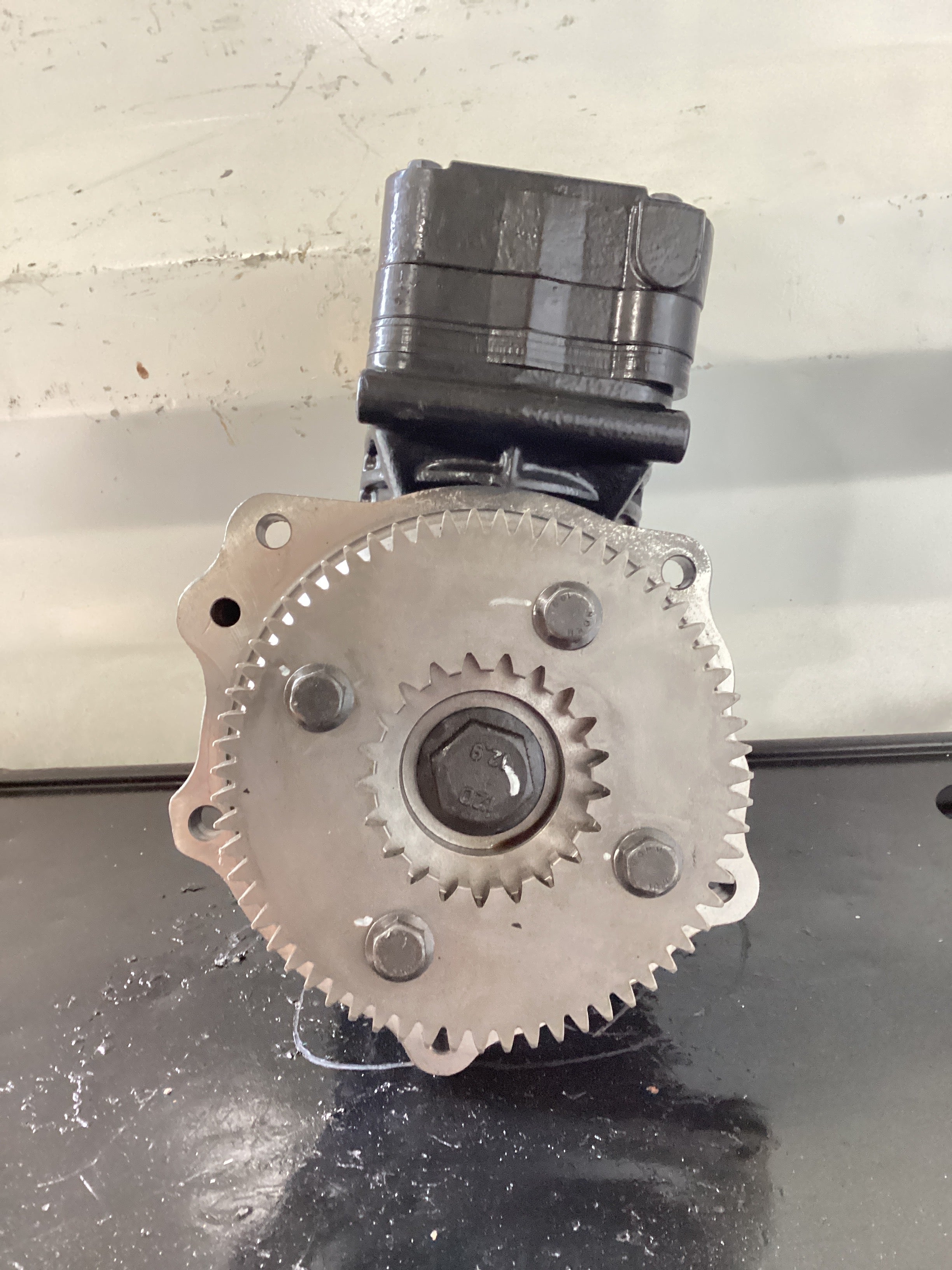 NEW | AIR COMPRESSOR 14 L DETROIT | SKU310