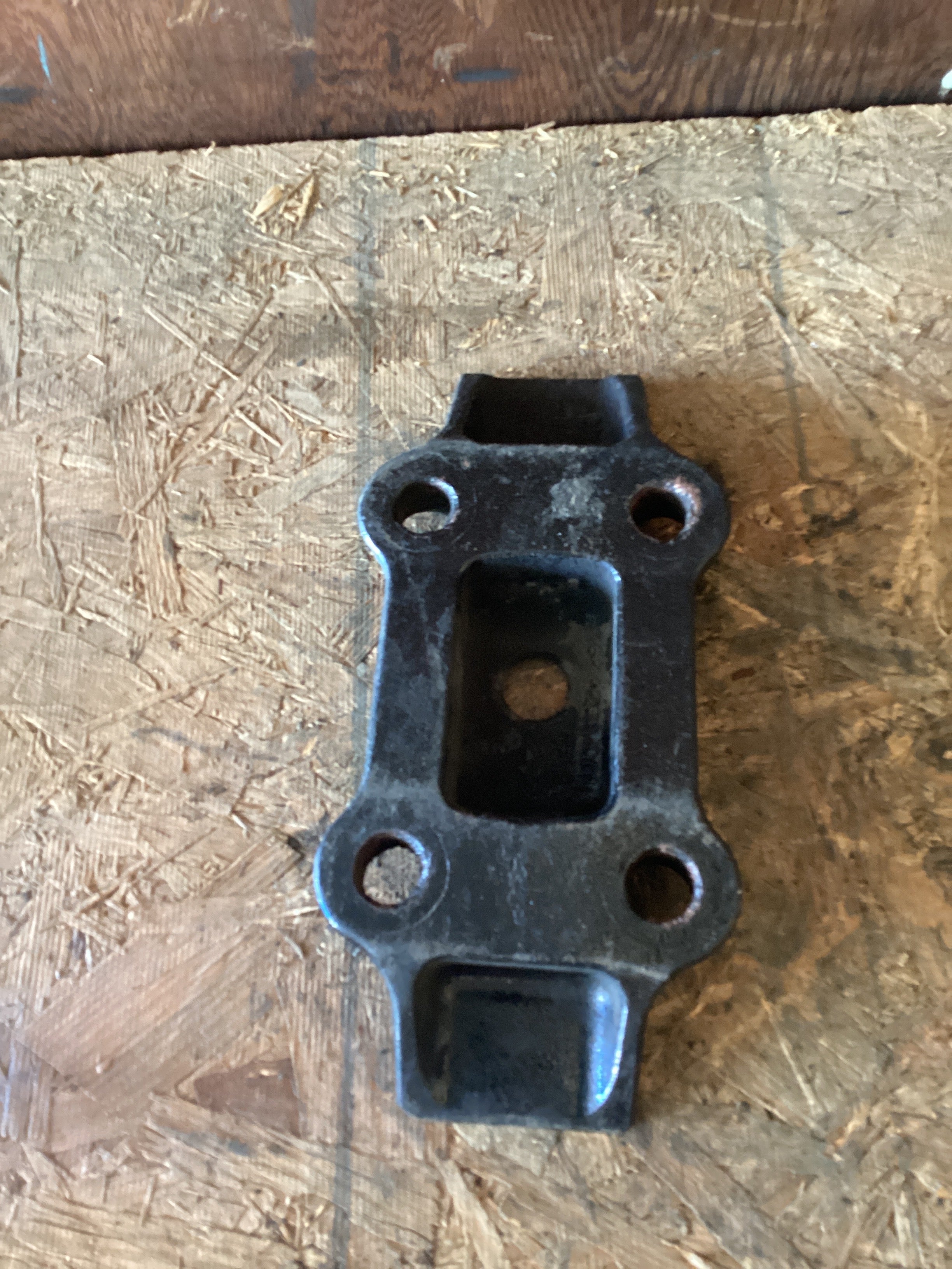 USED | U BILT MOUNTING BRACKET | SKU991